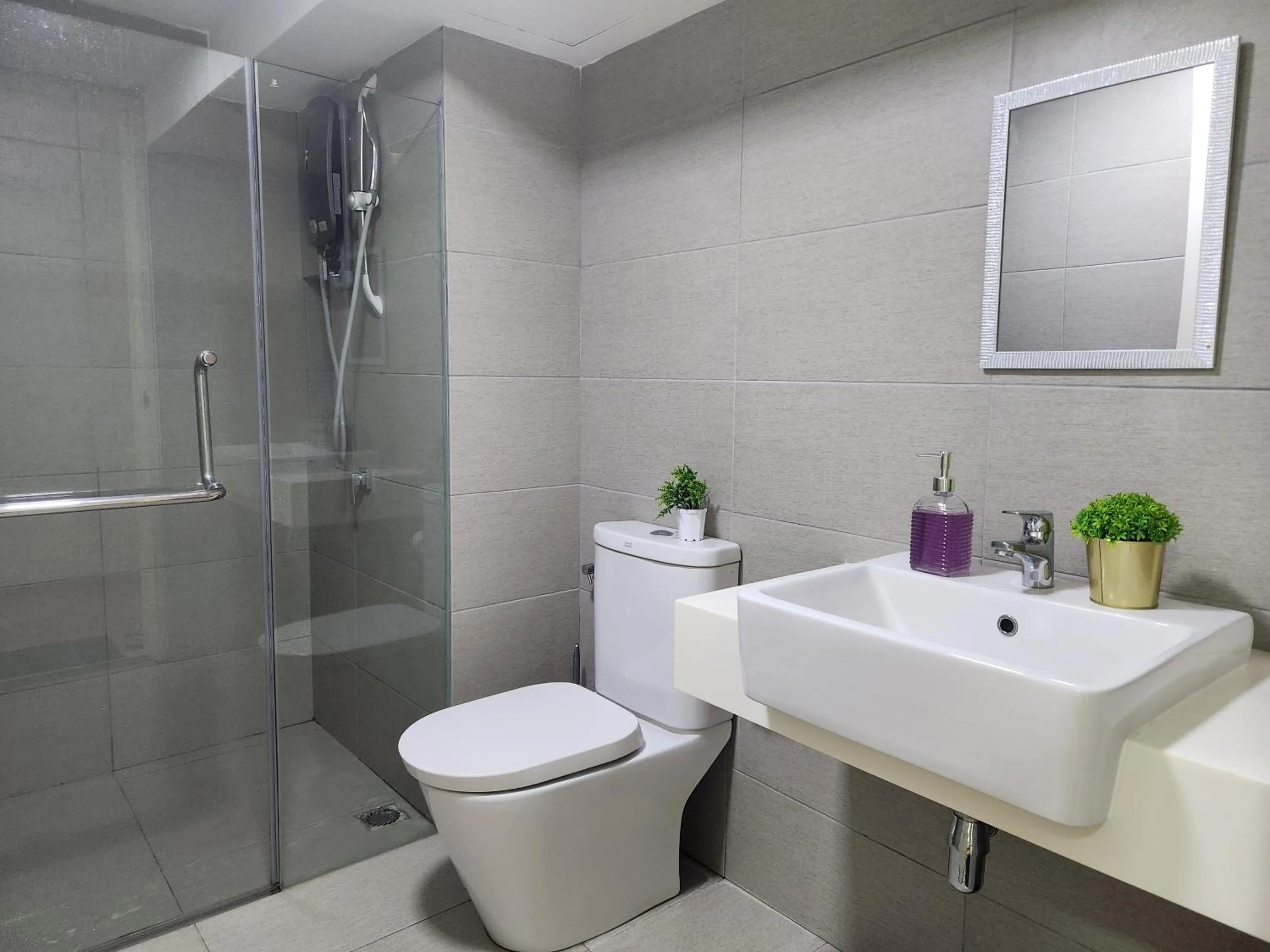 Bathroom in EkoCheras Duplex Suite by Ohana Home