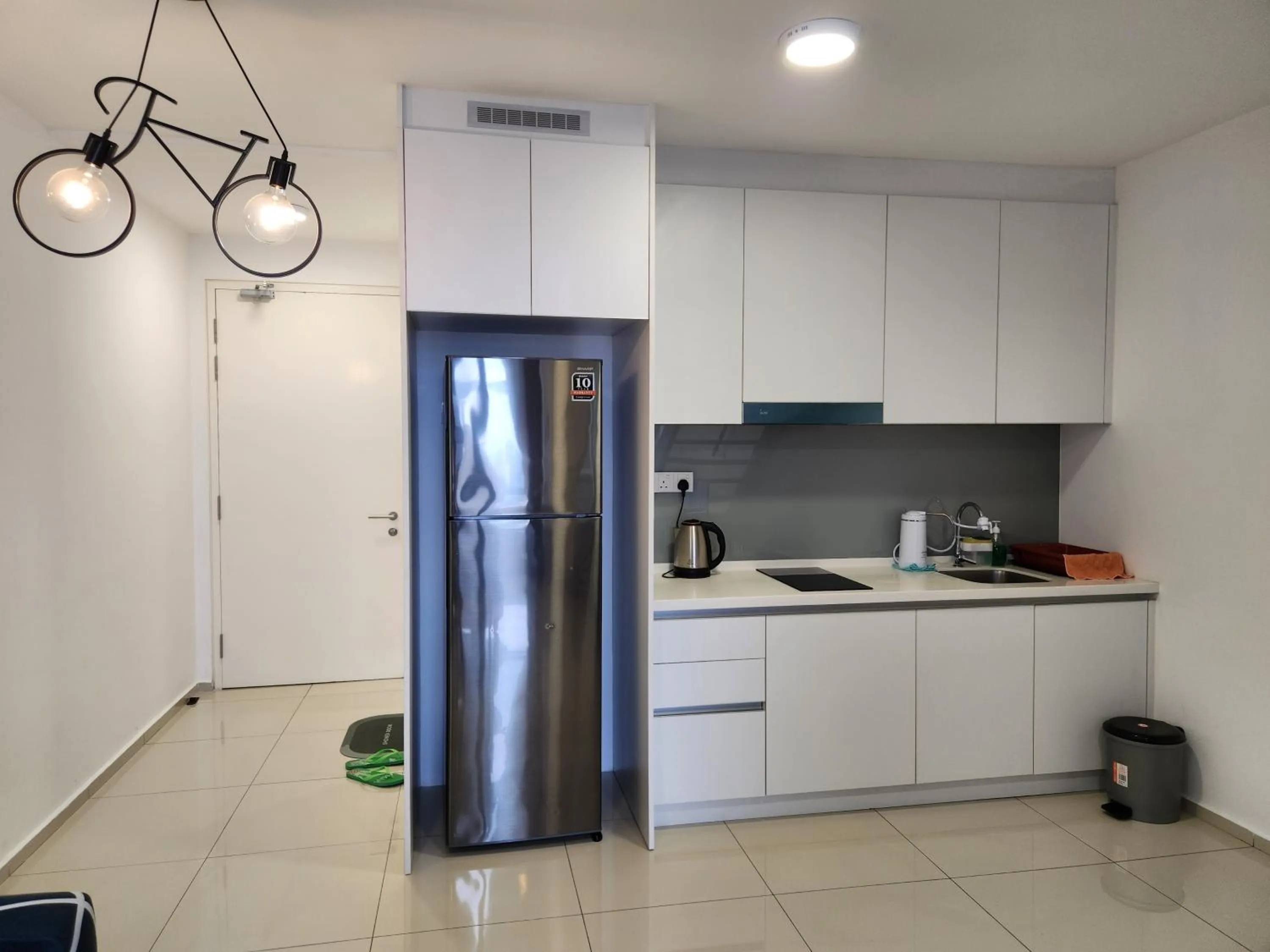 kitchen in EkoCheras Duplex Suite by Ohana Home