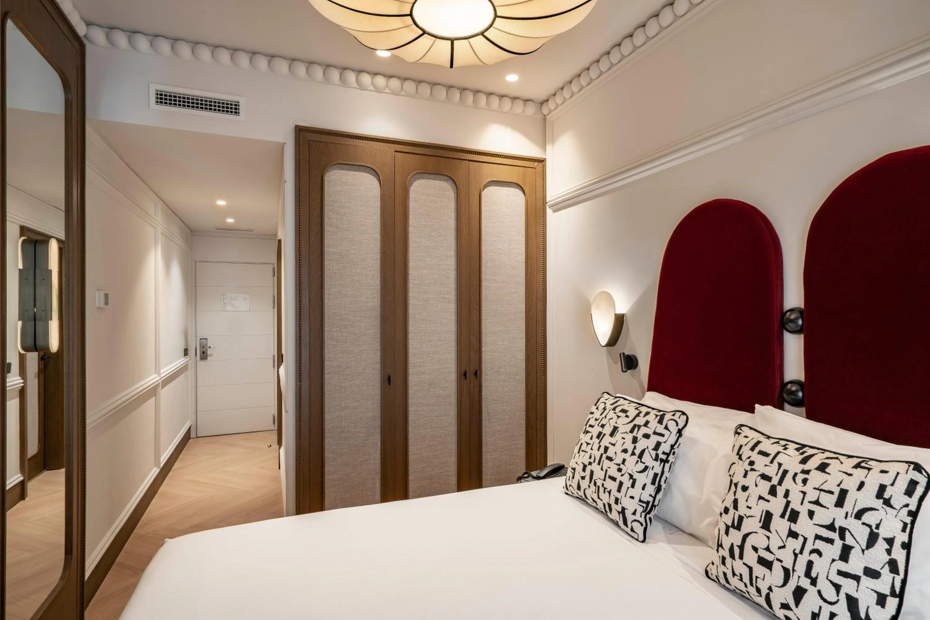 Bedroom, Bed in Vincci Soho