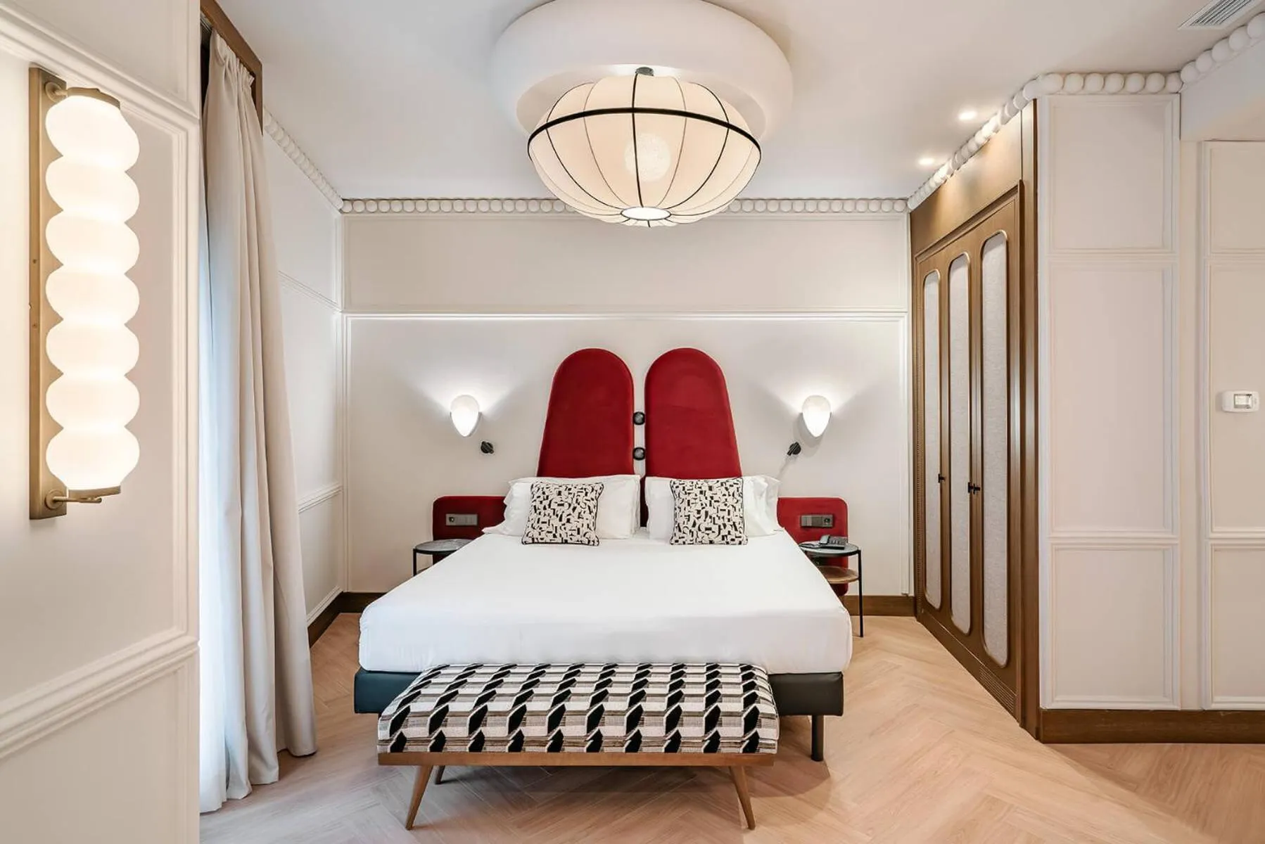 Photo of the whole room, Bed in Vincci Soho