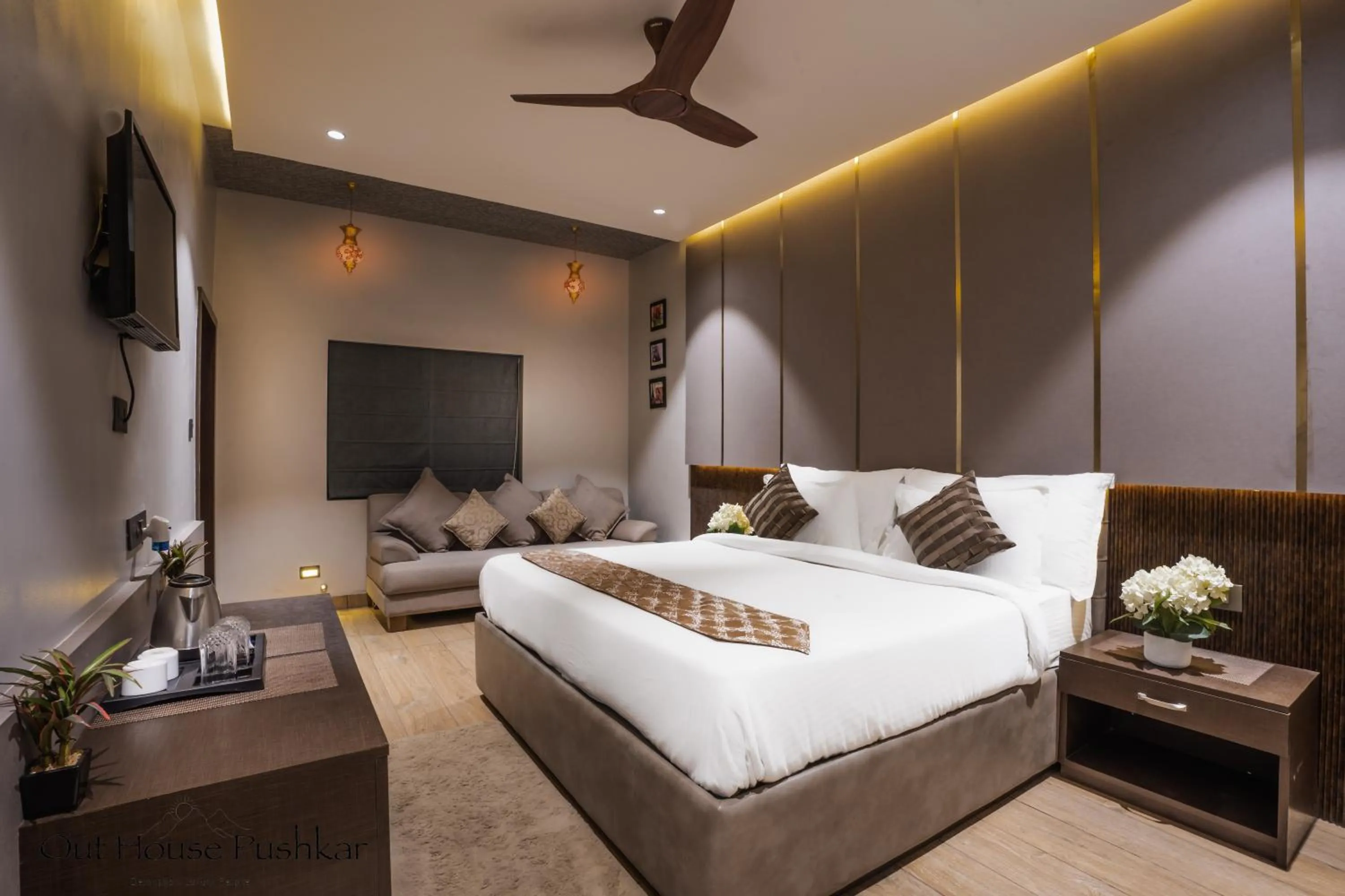 Bed in Out House Pushkar