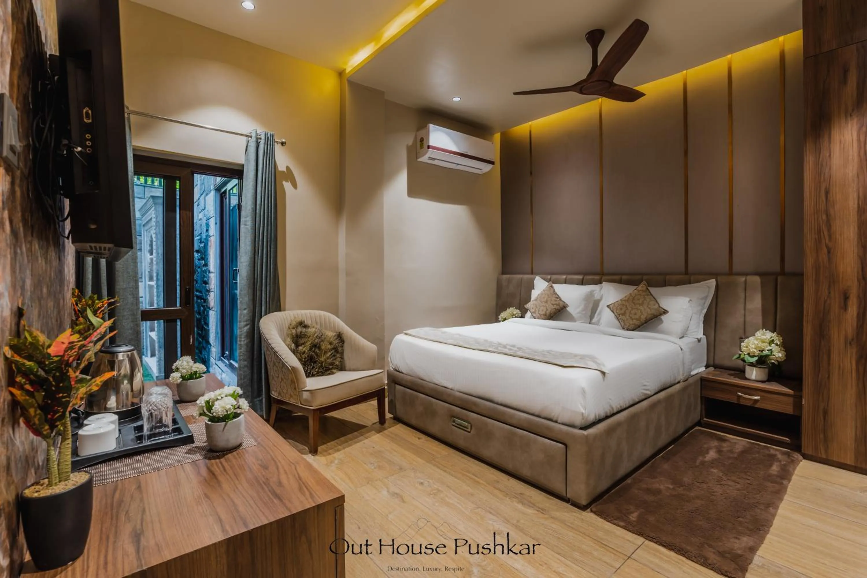 Bed in Out House Pushkar