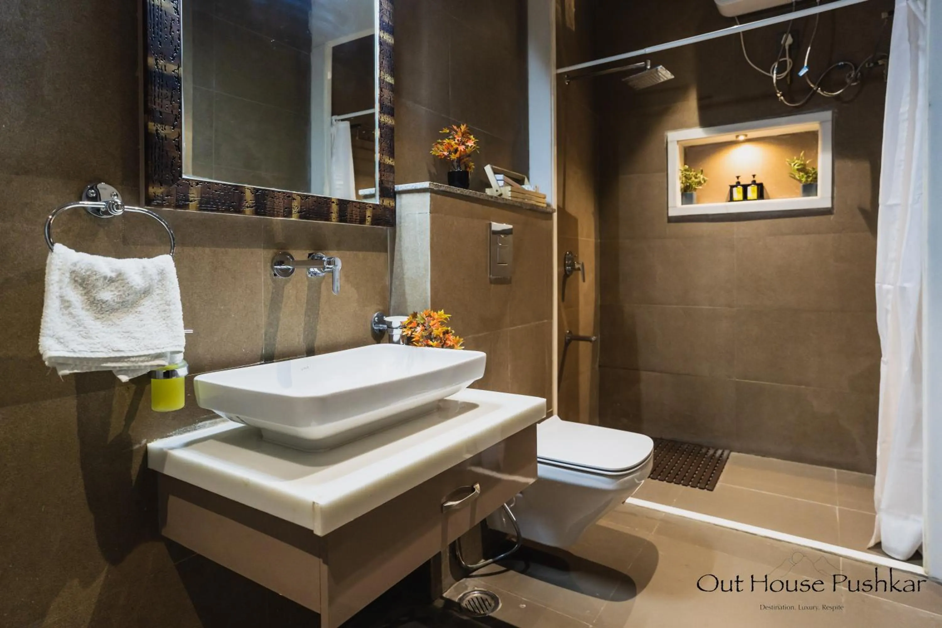 Toilet in Out House Pushkar