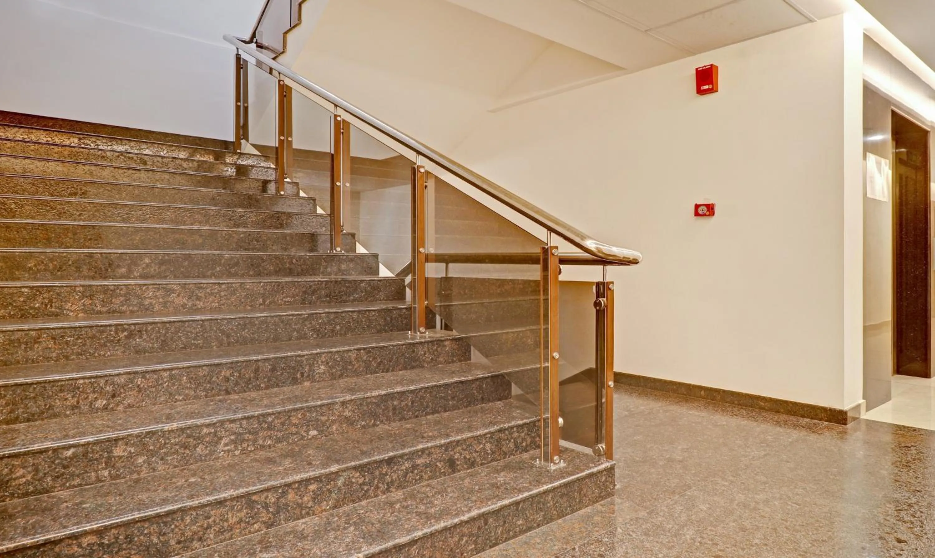 Lobby or reception in Treebo Premium Vahada 7 Minutes Drive From Ambalapuzha Sree Krishna Swamy Temple