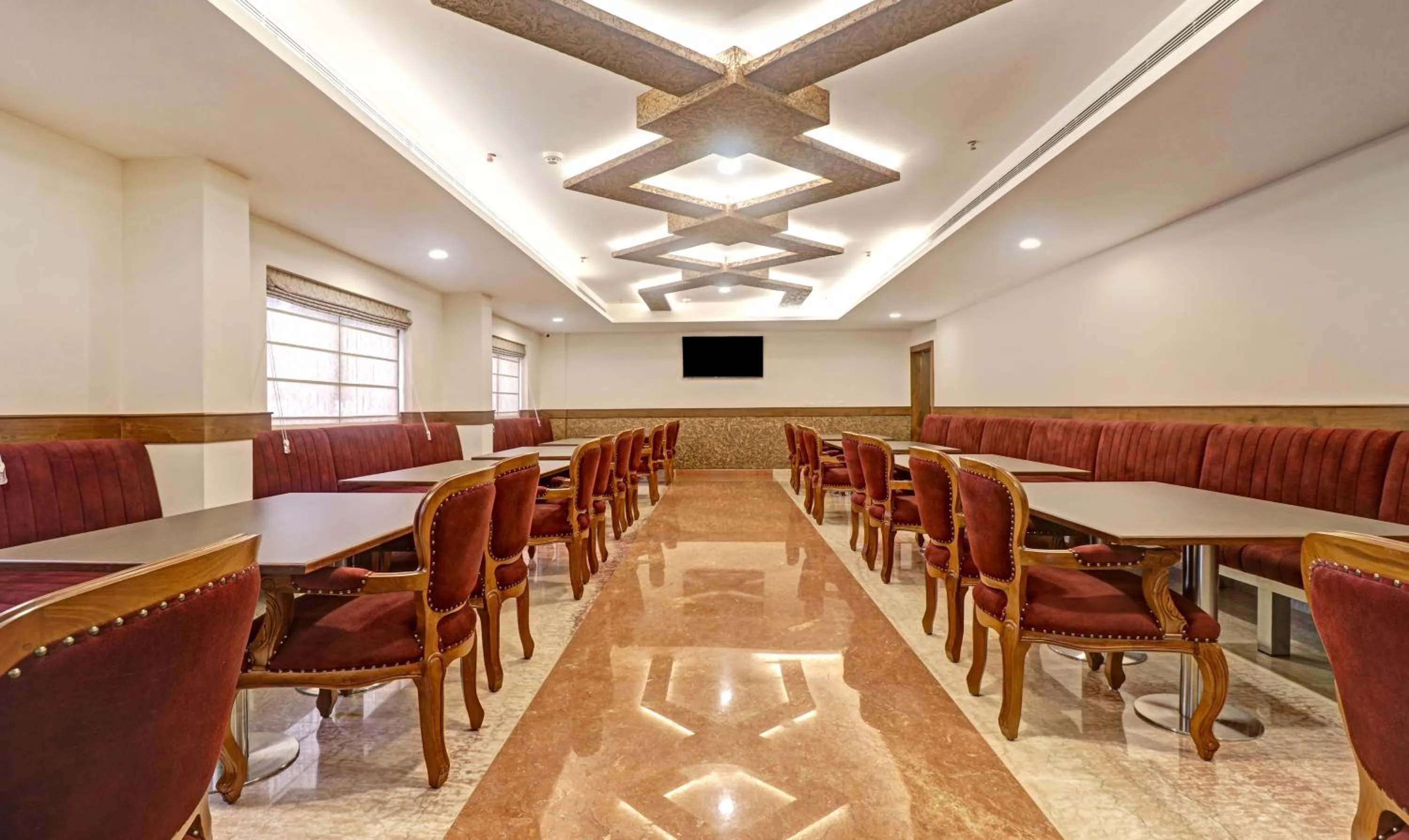 Restaurant/places to eat in Treebo Premium Vahada 7 Minutes Drive From Ambalapuzha Sree Krishna Swamy Temple