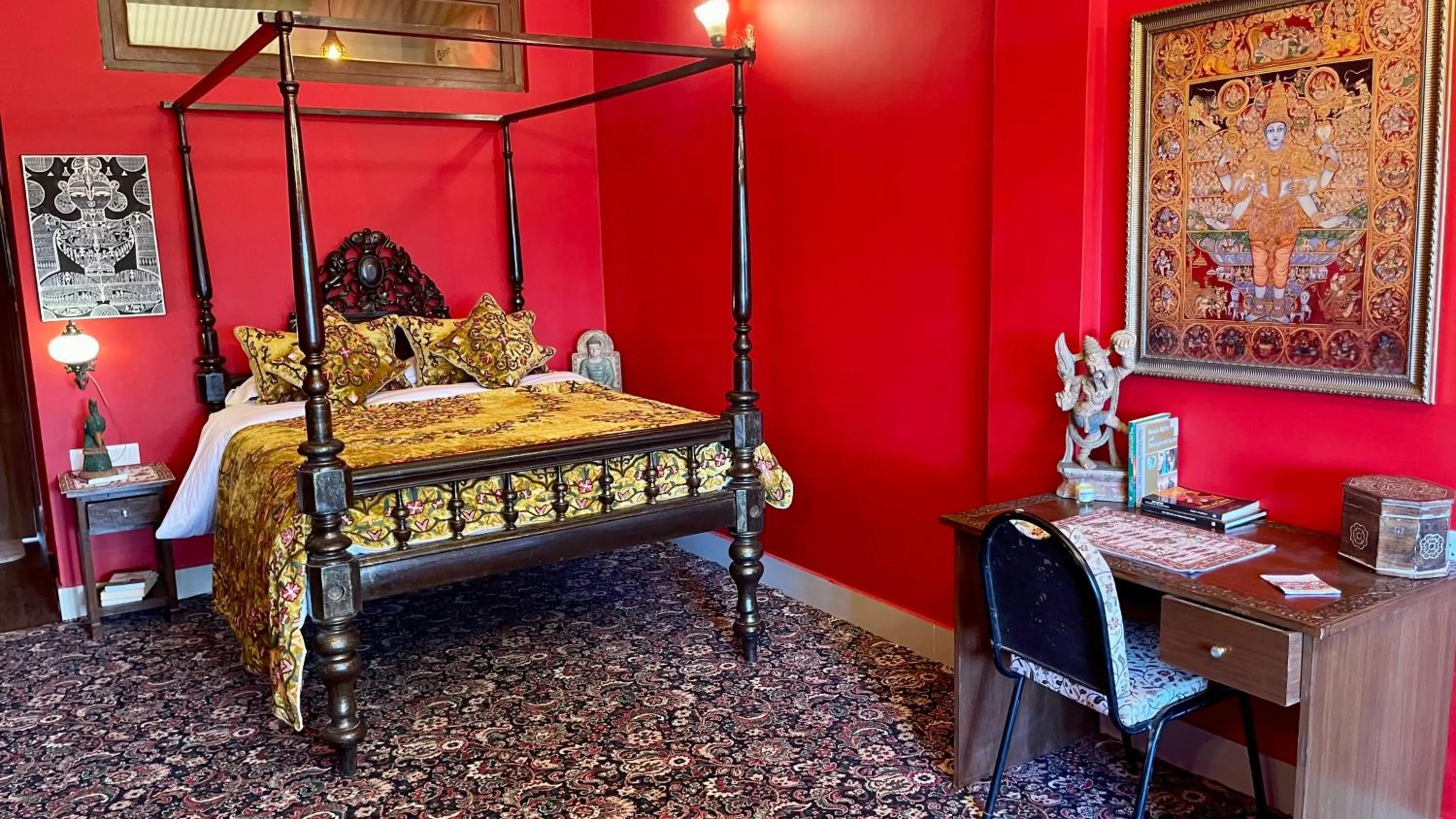 Mountain view, Bed in Habba Kadal Kashmiri Heritage Hotel & Hub