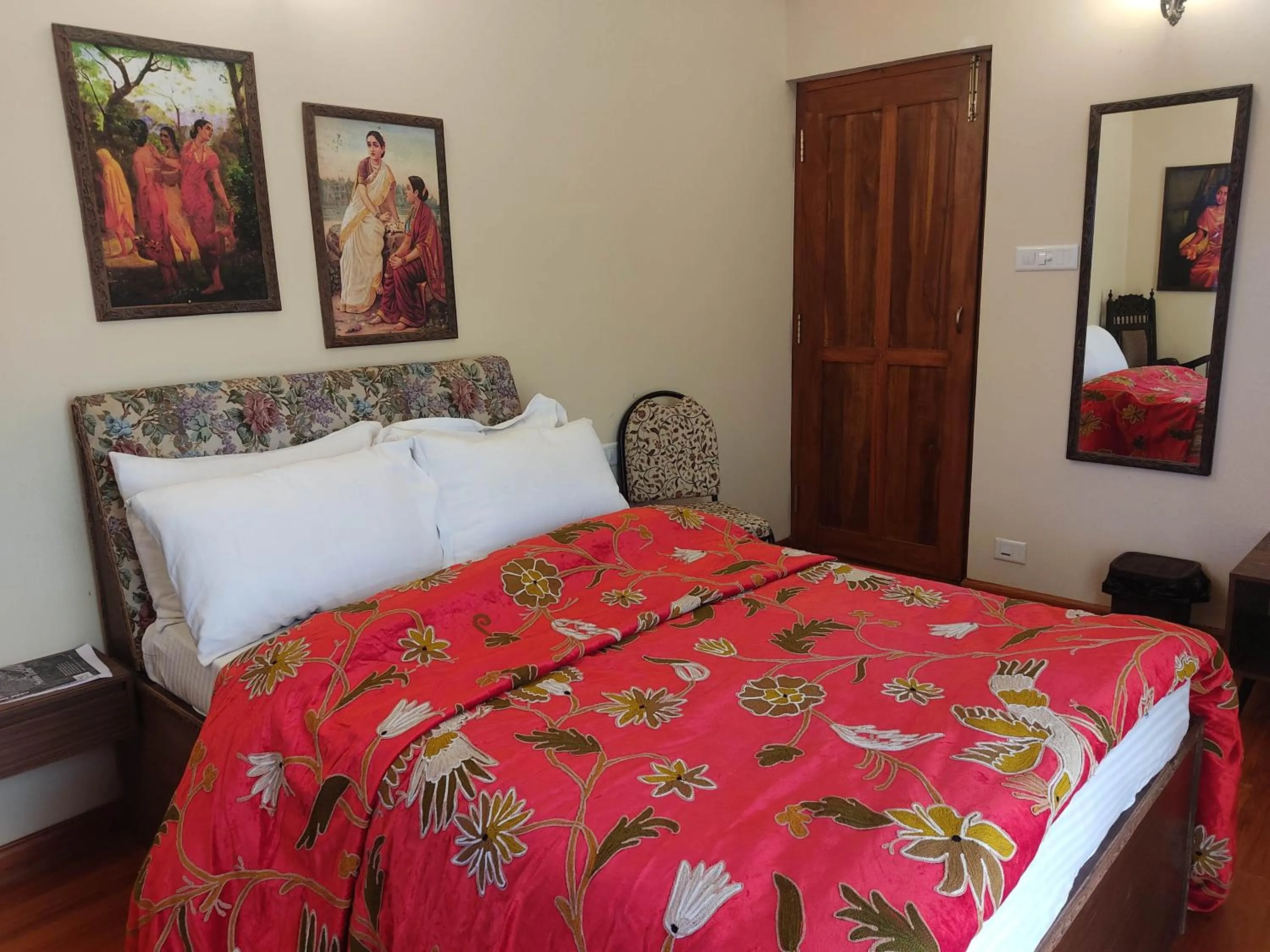 Bedroom, Bed in Habba Kadal Kashmiri Heritage Hotel & Hub