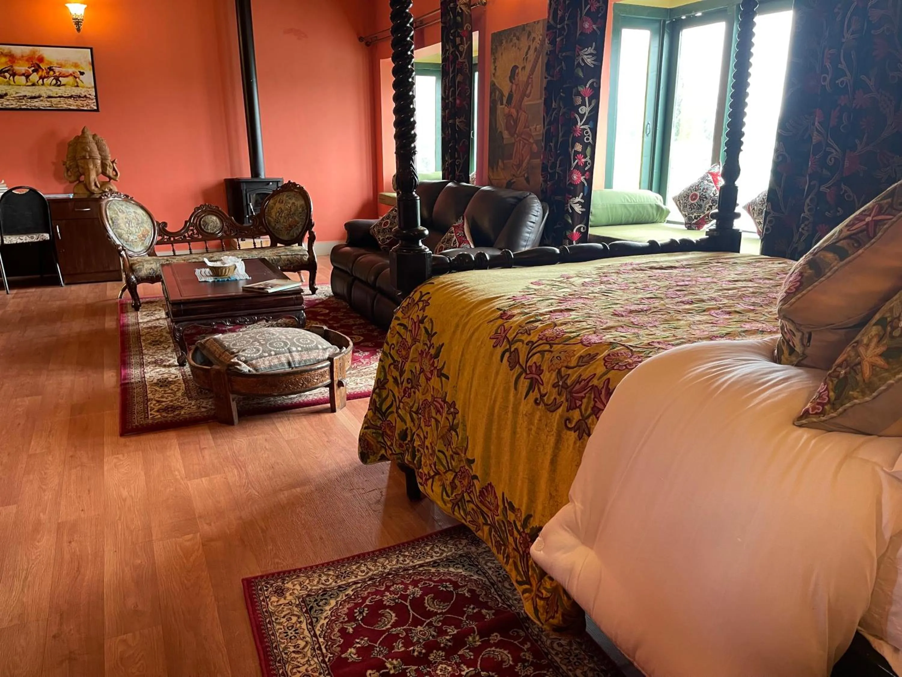 Seating area, Bed in Habba Kadal Kashmiri Heritage Hotel & Hub