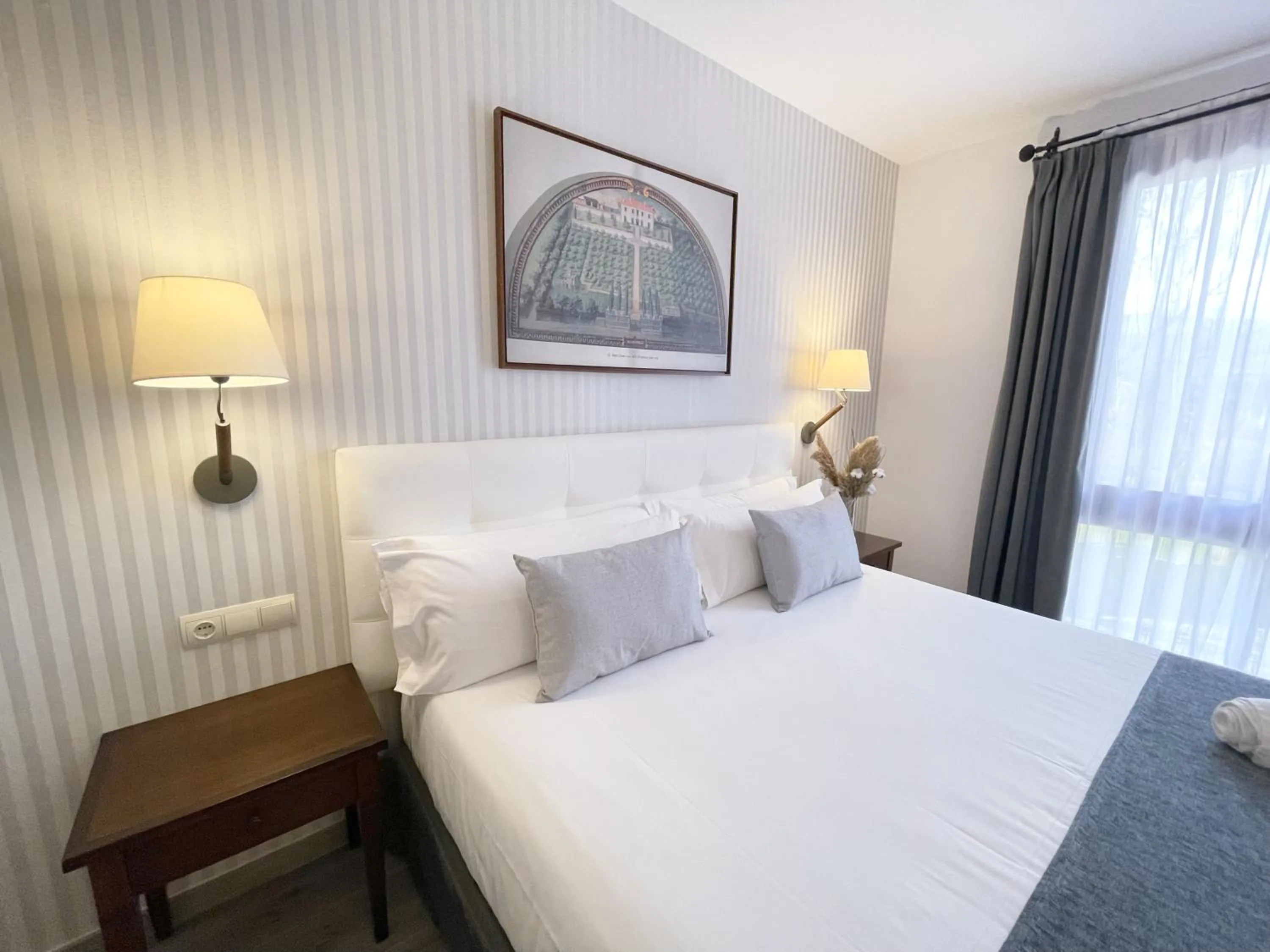 Bed in Hotel Fontanals Golf