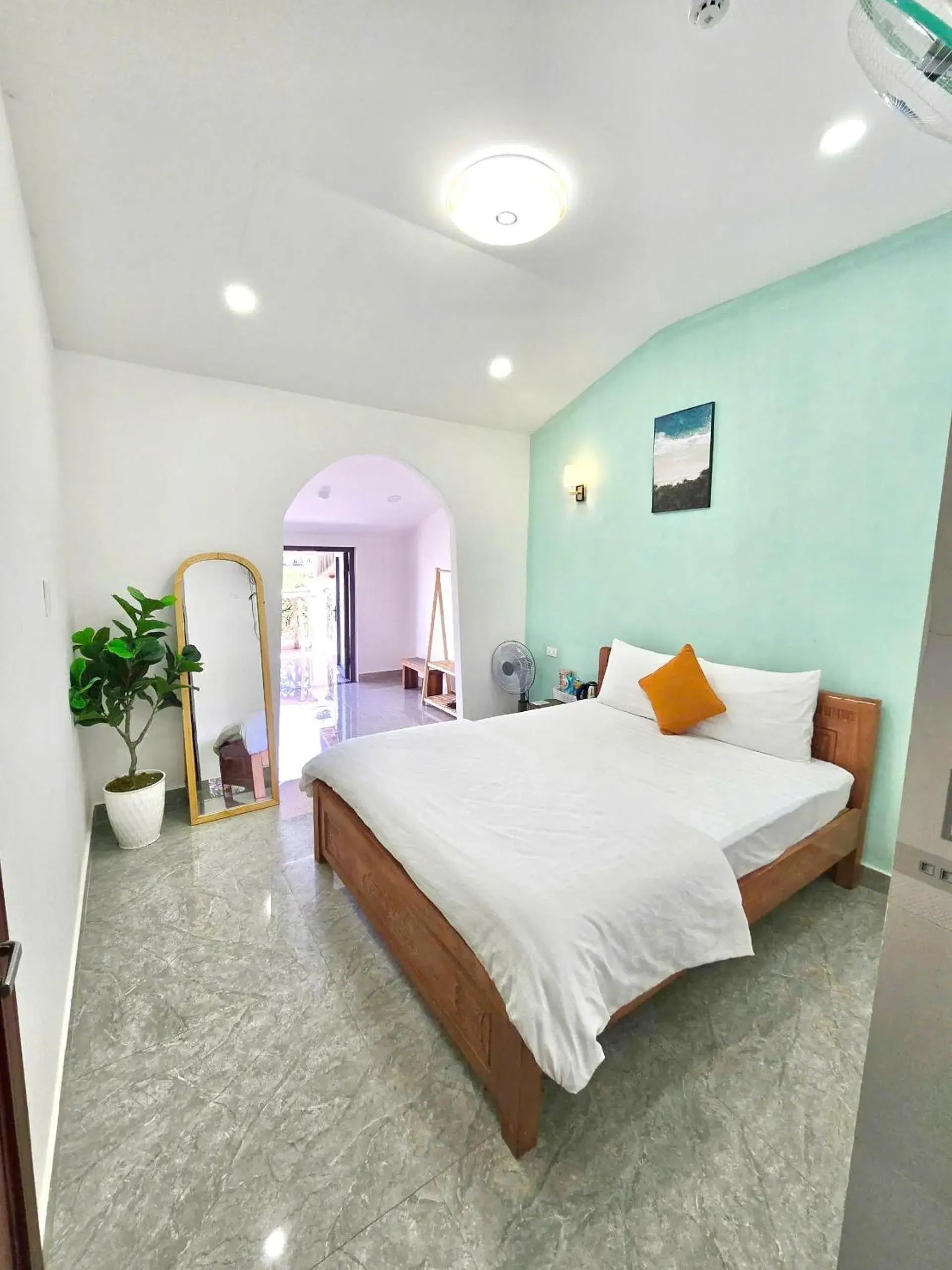 Deluxe Double Room with Balcony in Nhat Minh Hotel Dalat Deluxe Double Room with Balcony in Nhat Minh Hotel Dalat