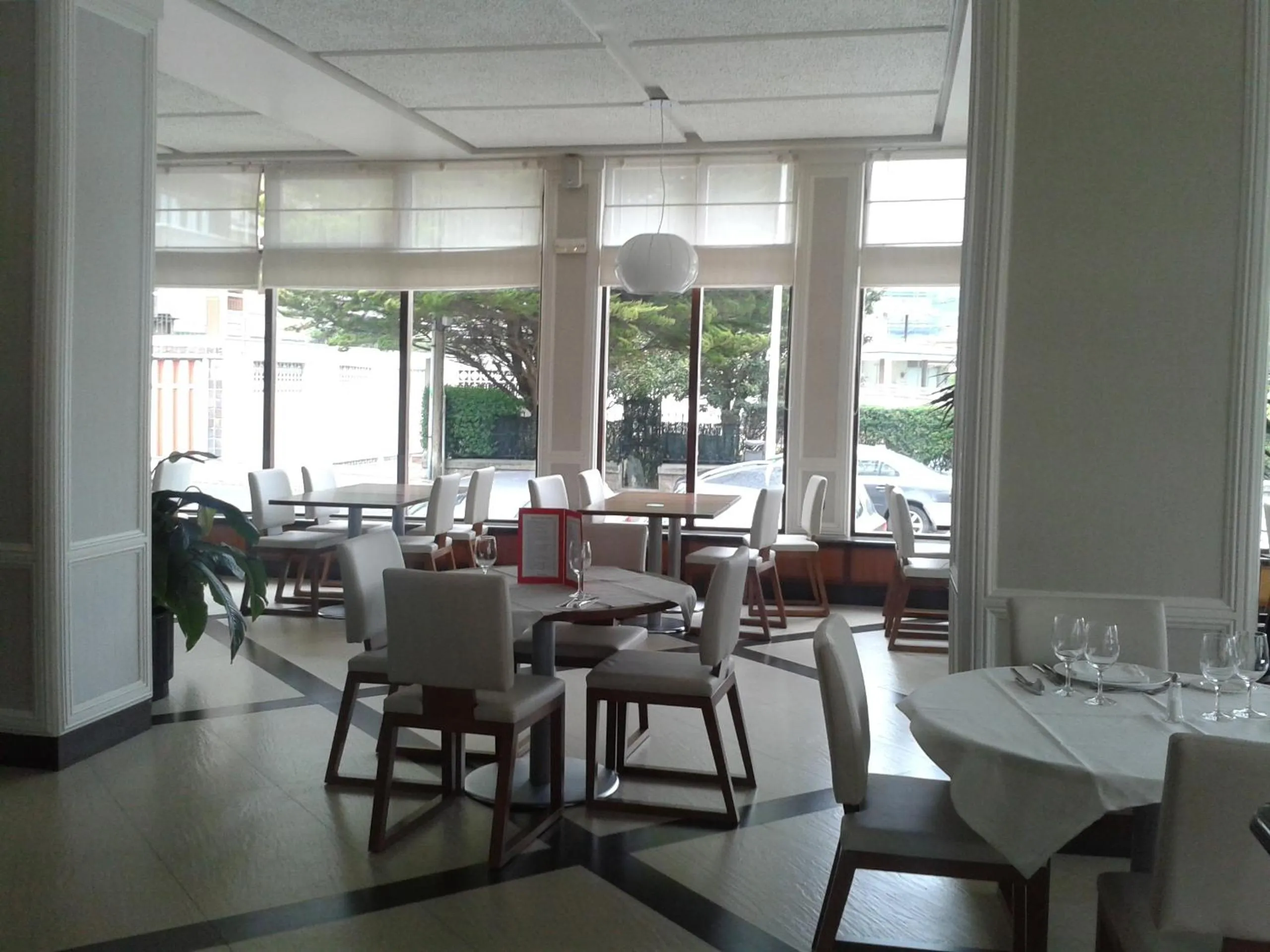 Lounge or bar in Las Rocas Playa Hotel