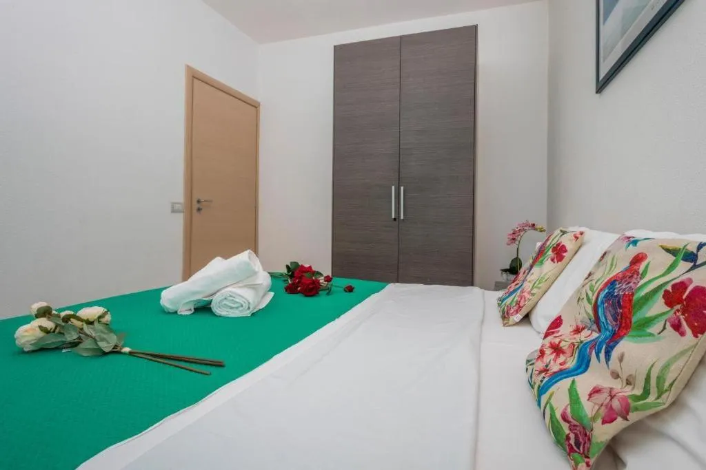 Bed in Sirina House Taormina