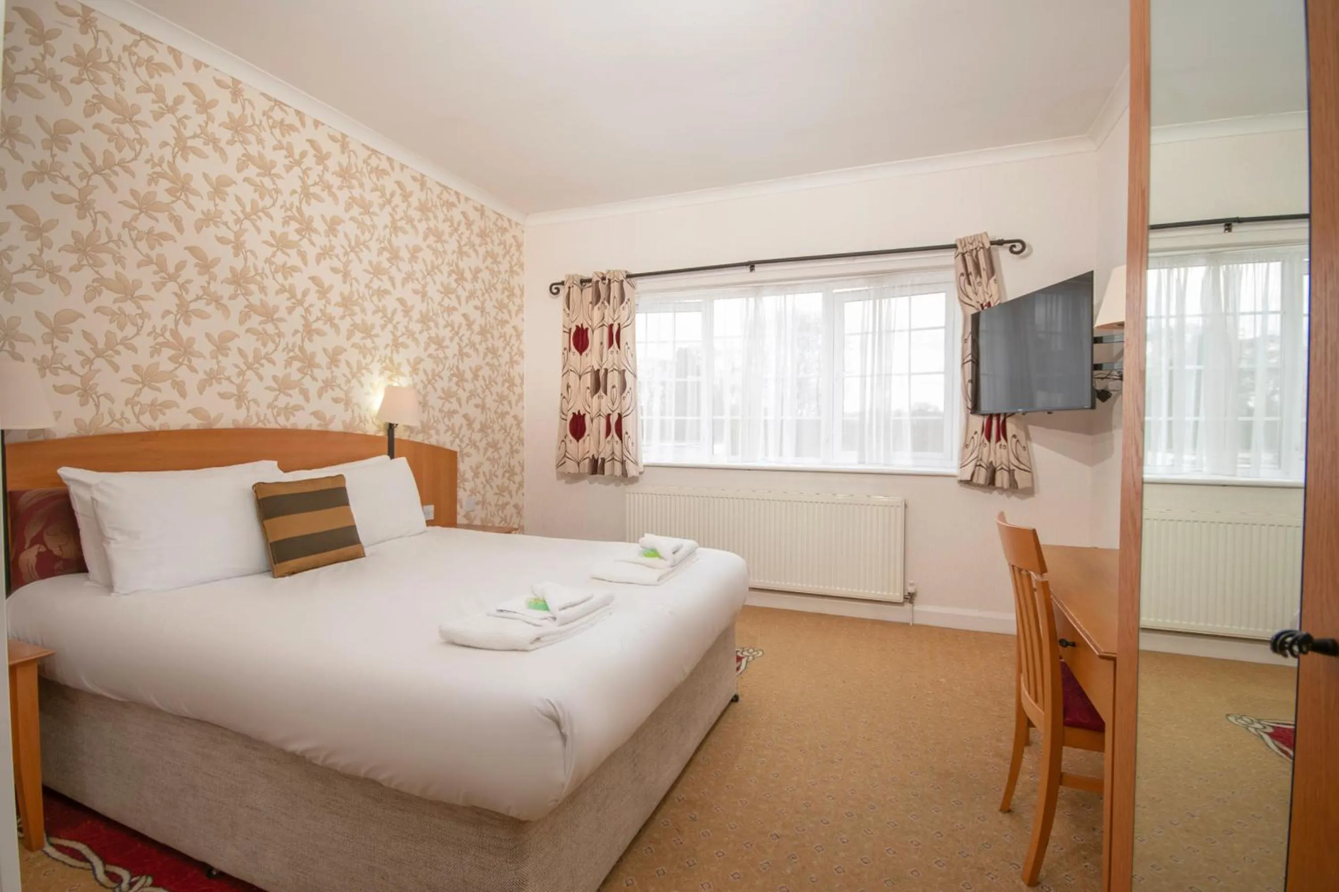 Bed in Northop Hall Country House Hotel