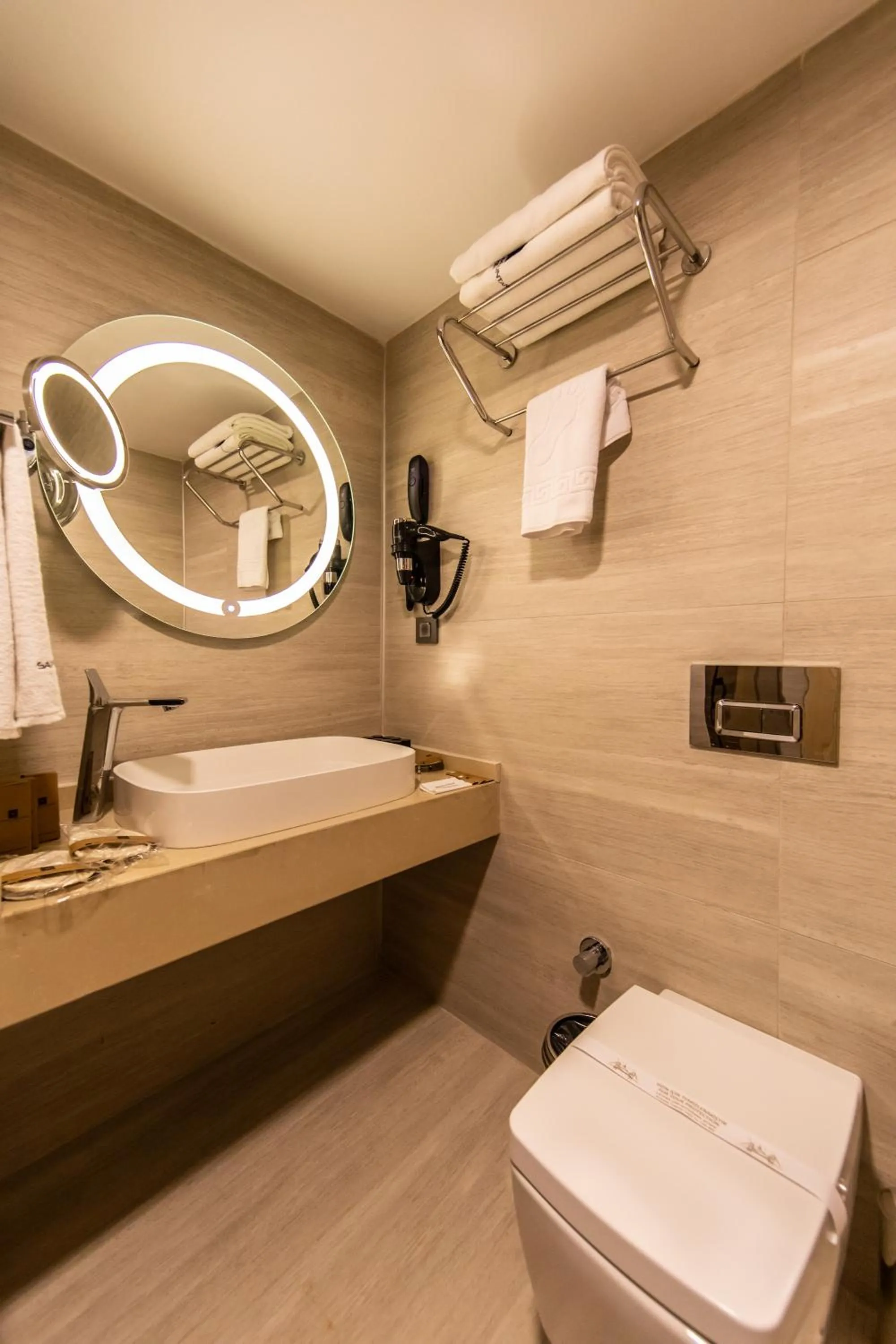 Bathroom in SARPİNO MOUNTAİN HOTEL