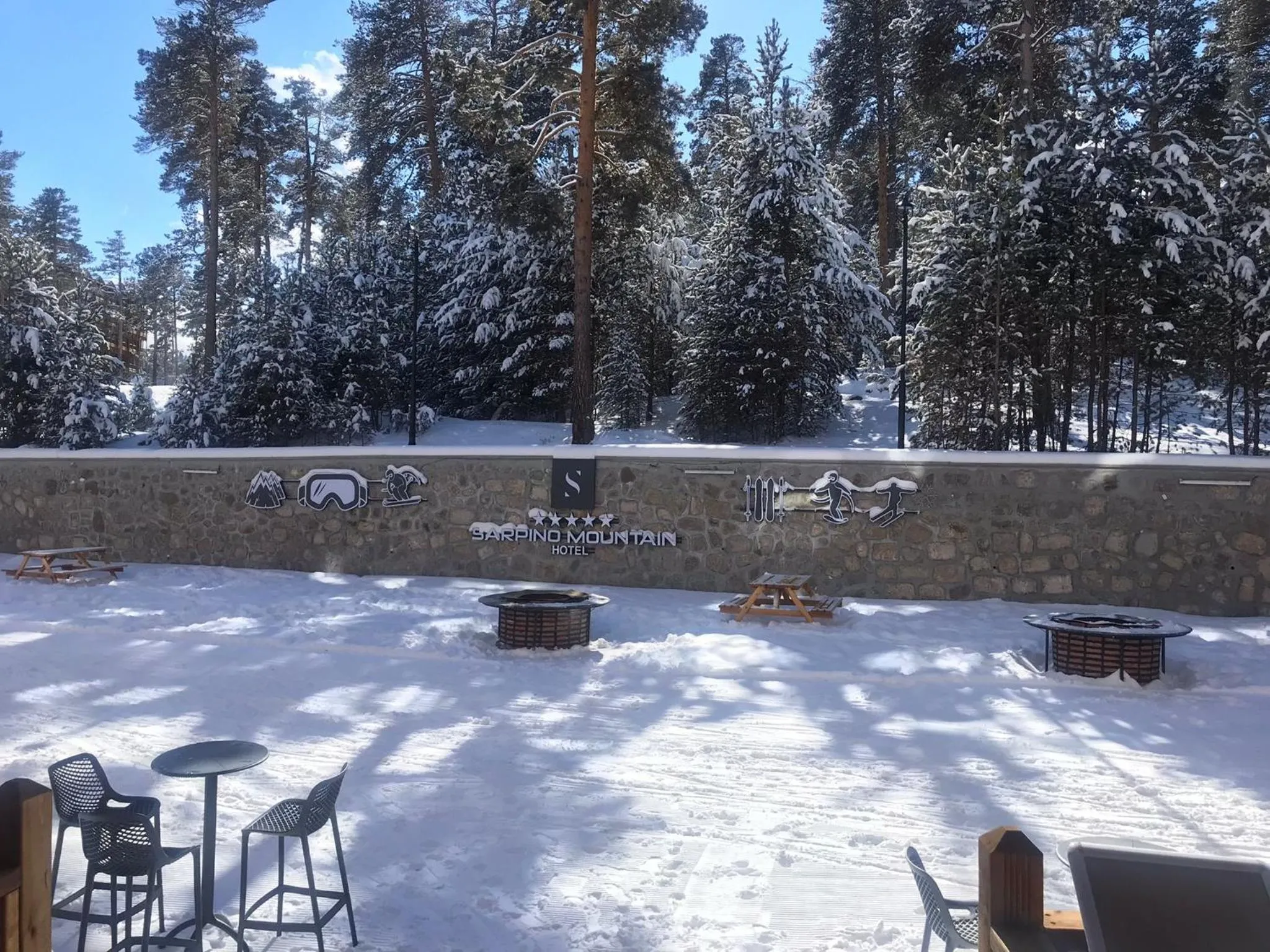 Garden in SARPİNO MOUNTAİN HOTEL