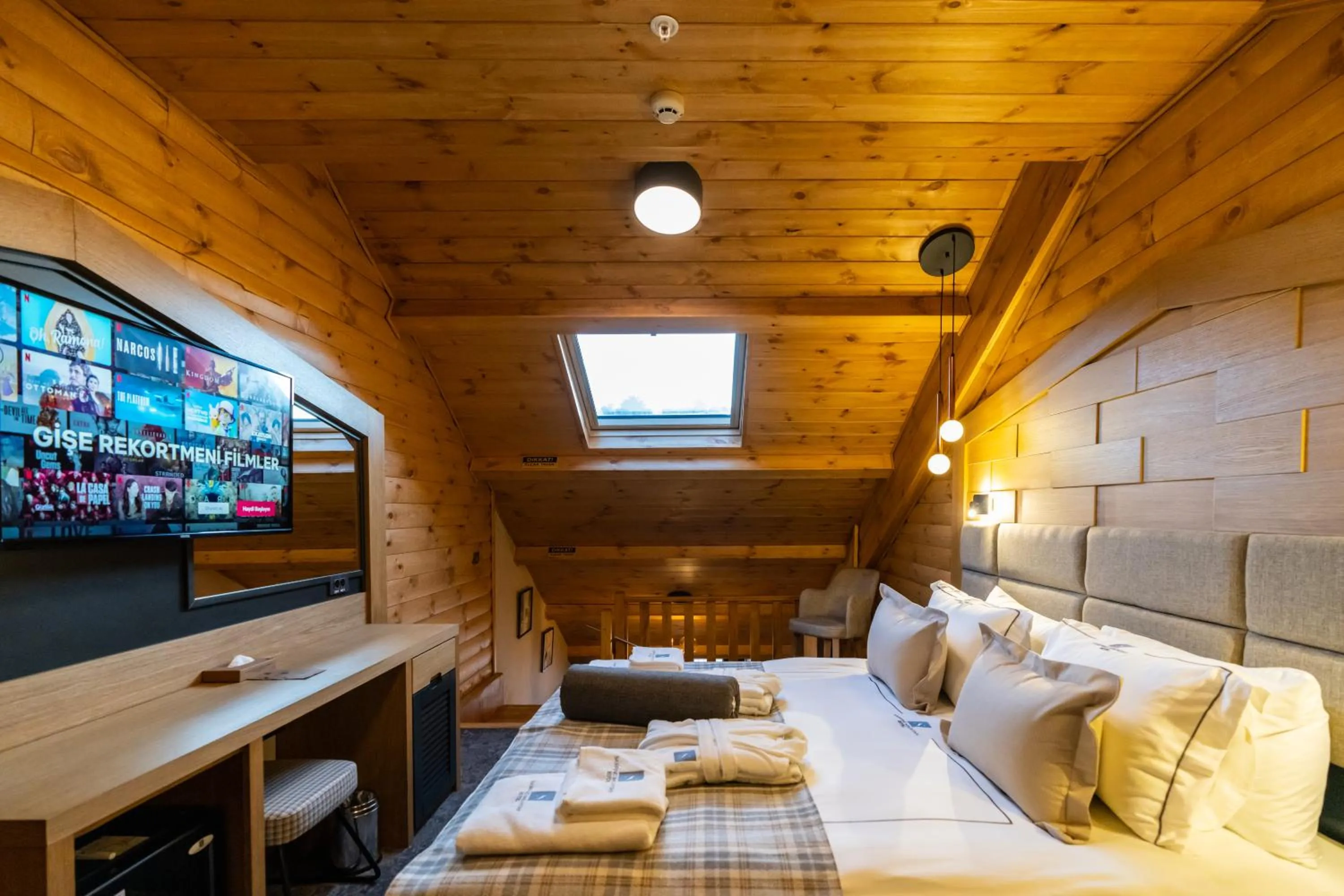 Bedroom in SARPİNO MOUNTAİN HOTEL