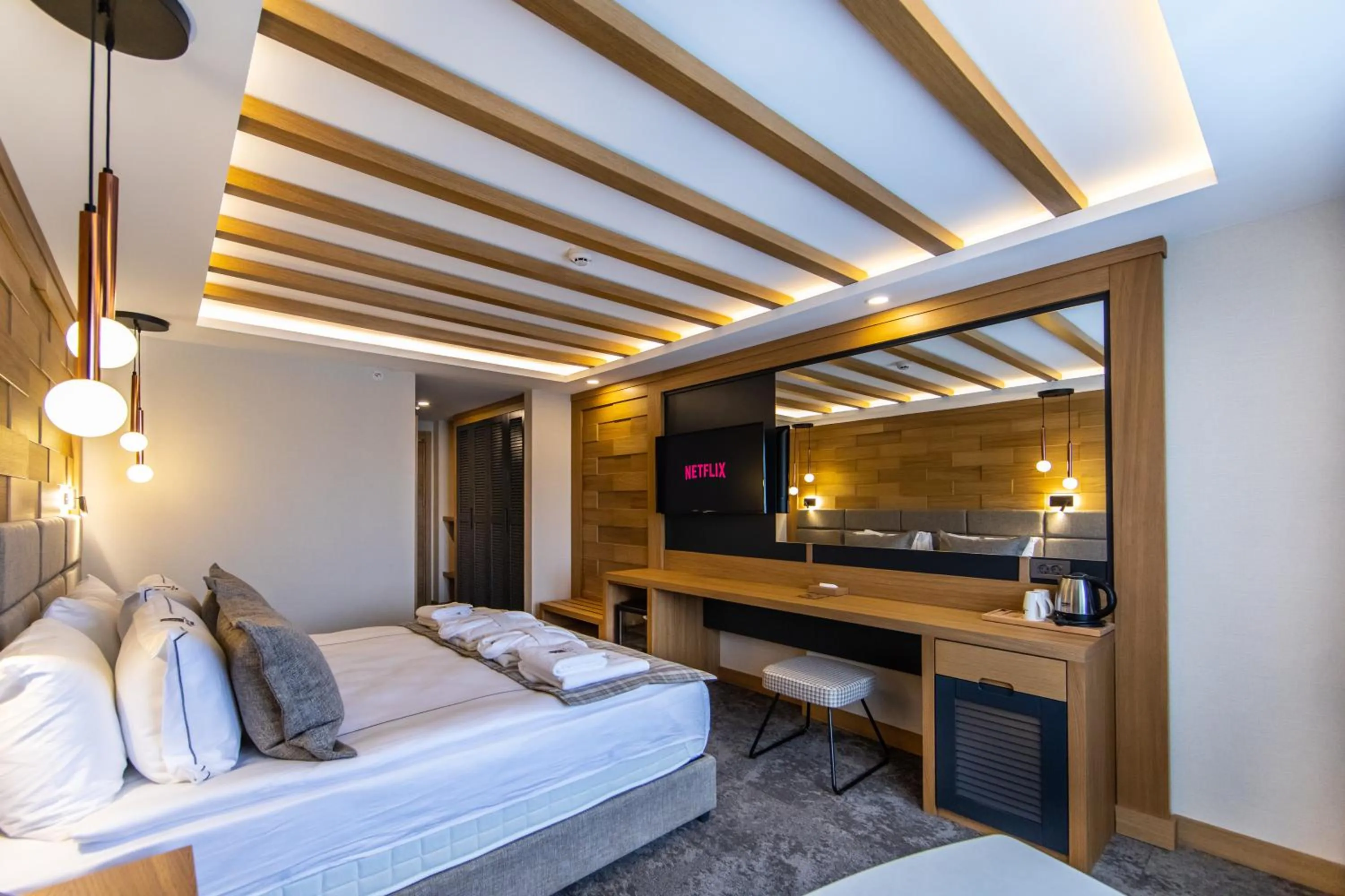 Photo of the whole room, Bed in SARPİNO MOUNTAİN HOTEL