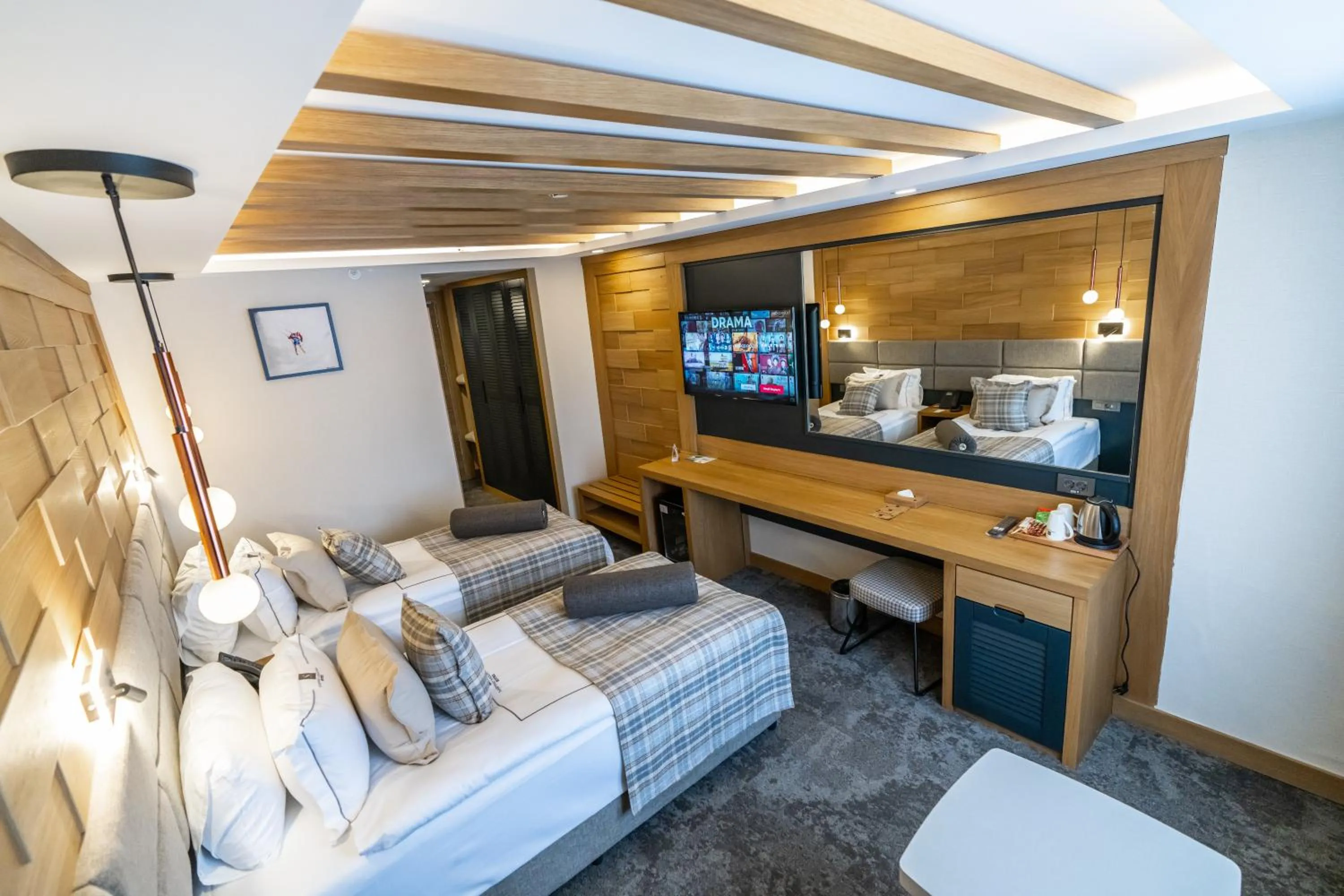 Photo of the whole room, Bed in SARPİNO MOUNTAİN HOTEL