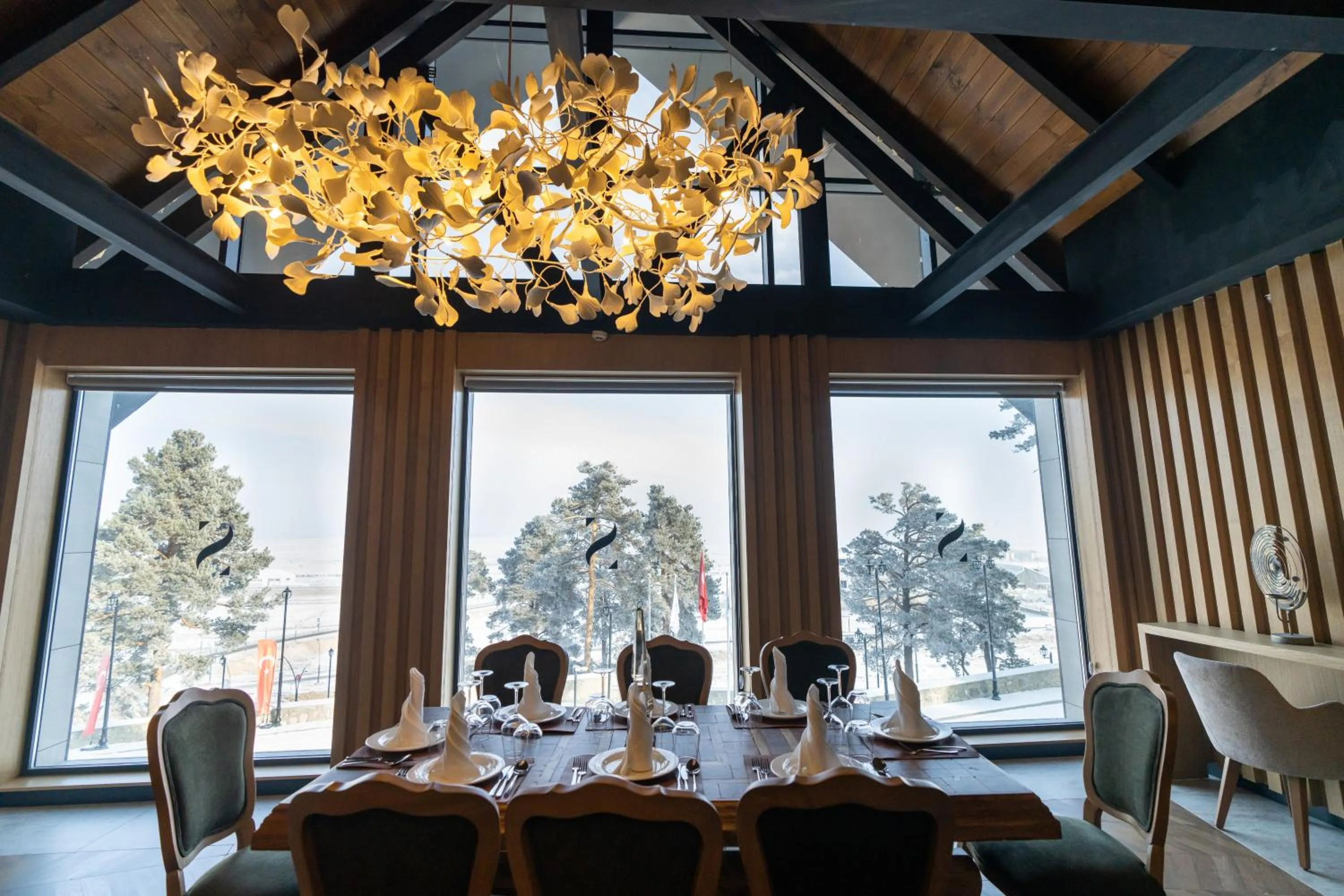 Restaurant/places to eat in SARPİNO MOUNTAİN HOTEL