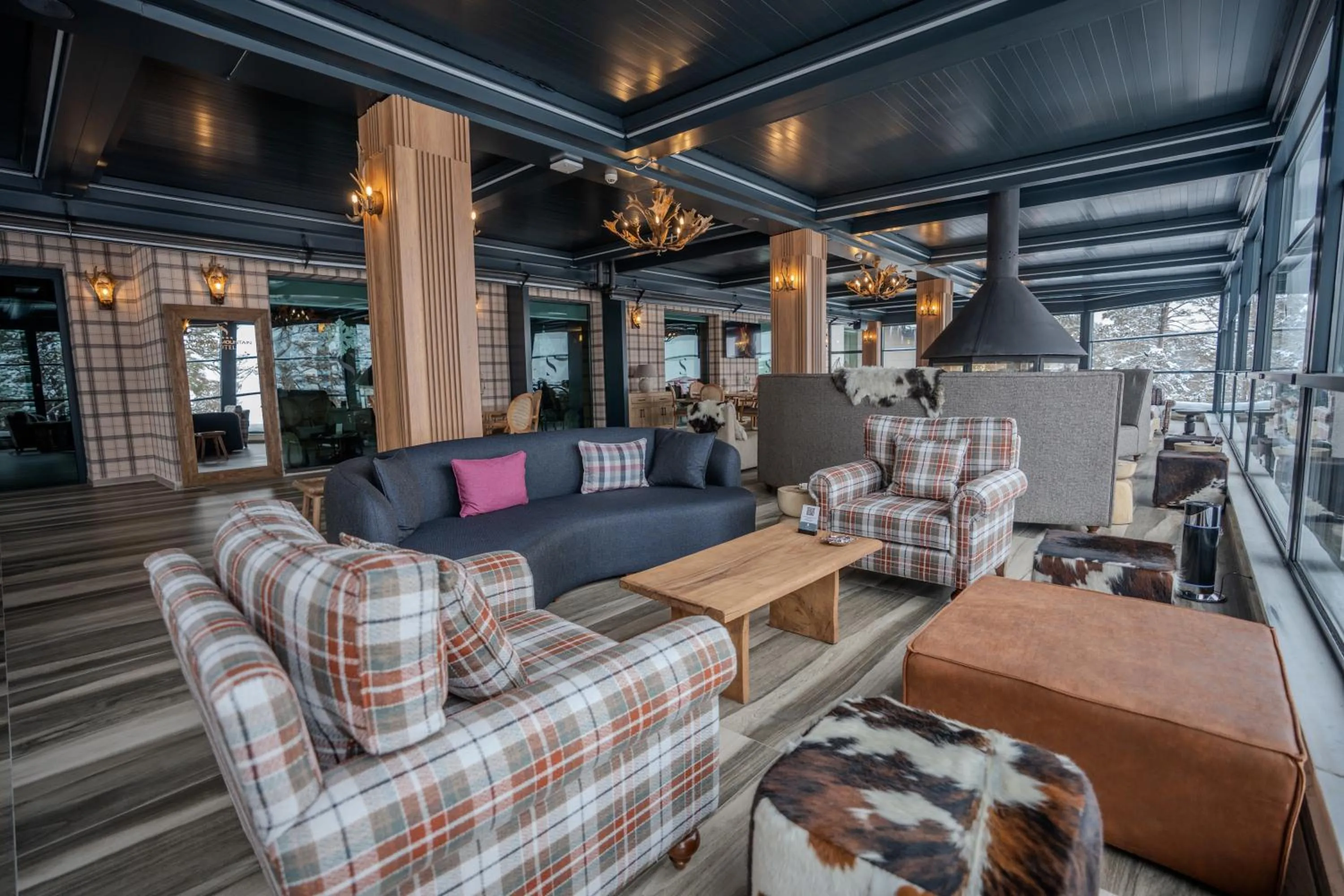 Restaurant/places to eat in SARPİNO MOUNTAİN HOTEL