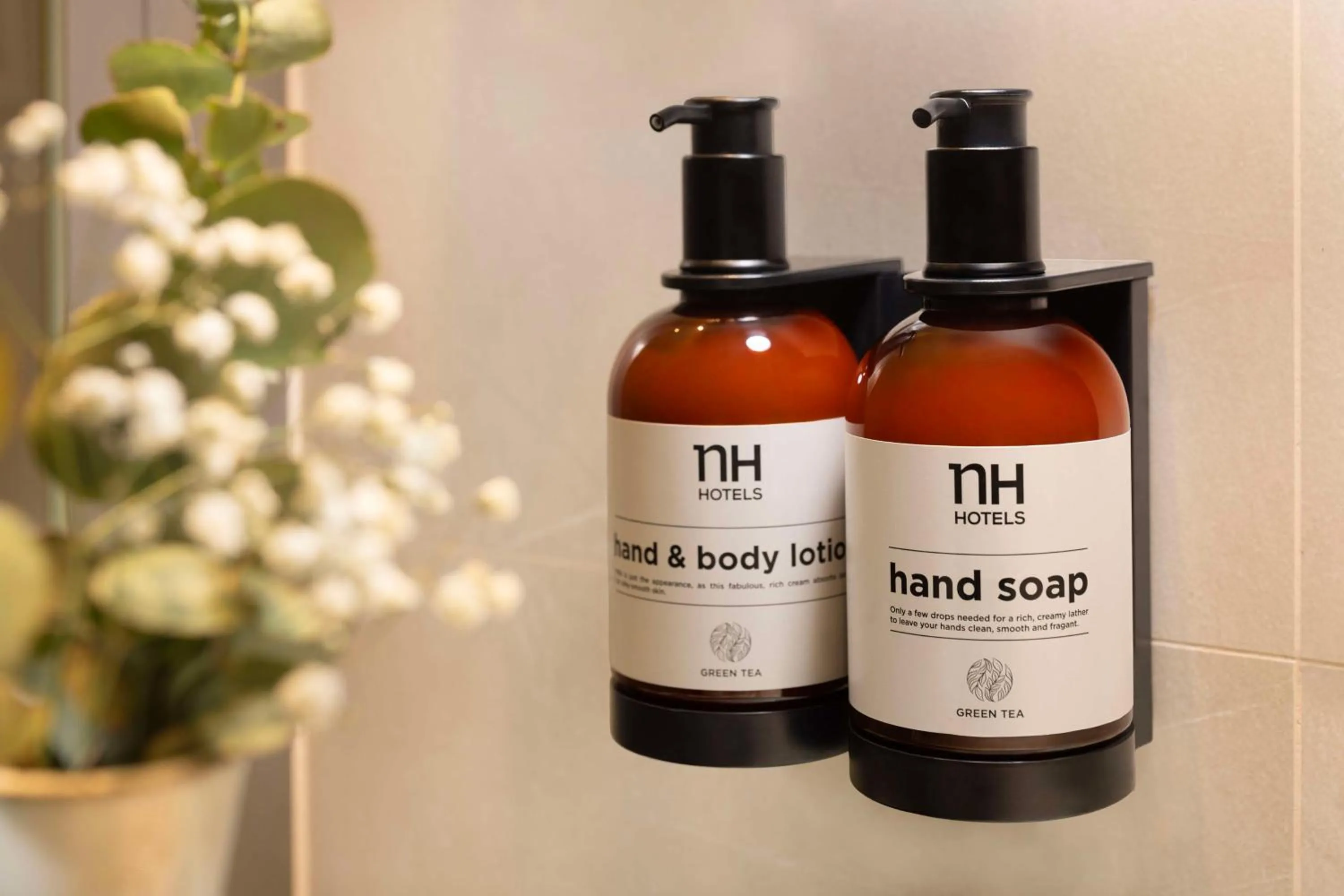 Bathroom in NH Alicante