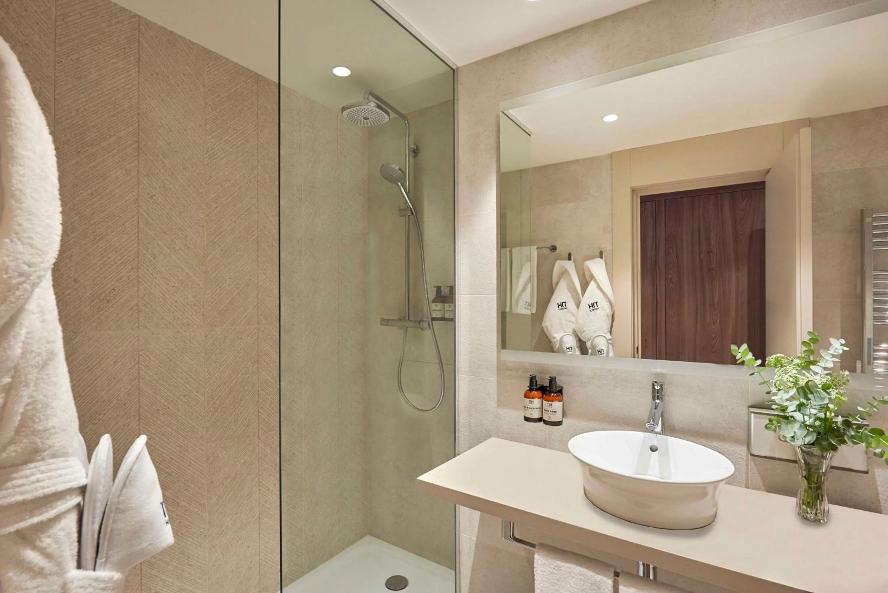 Bathroom in NH Alicante