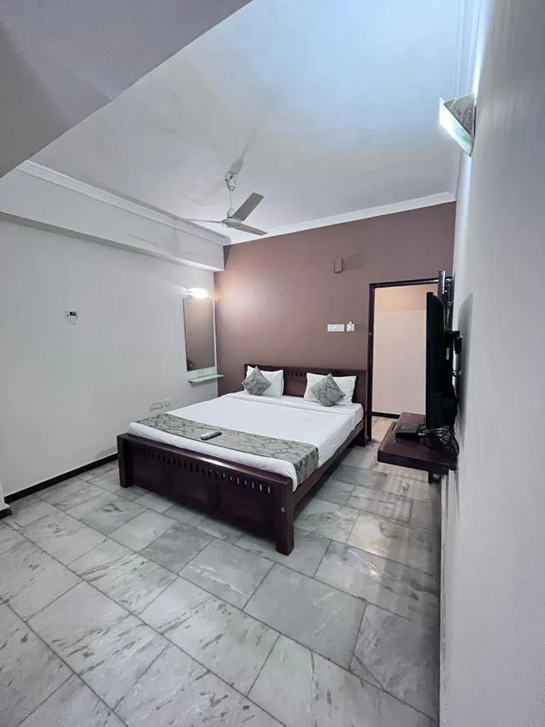 Bed in Le Grace Annasalai
