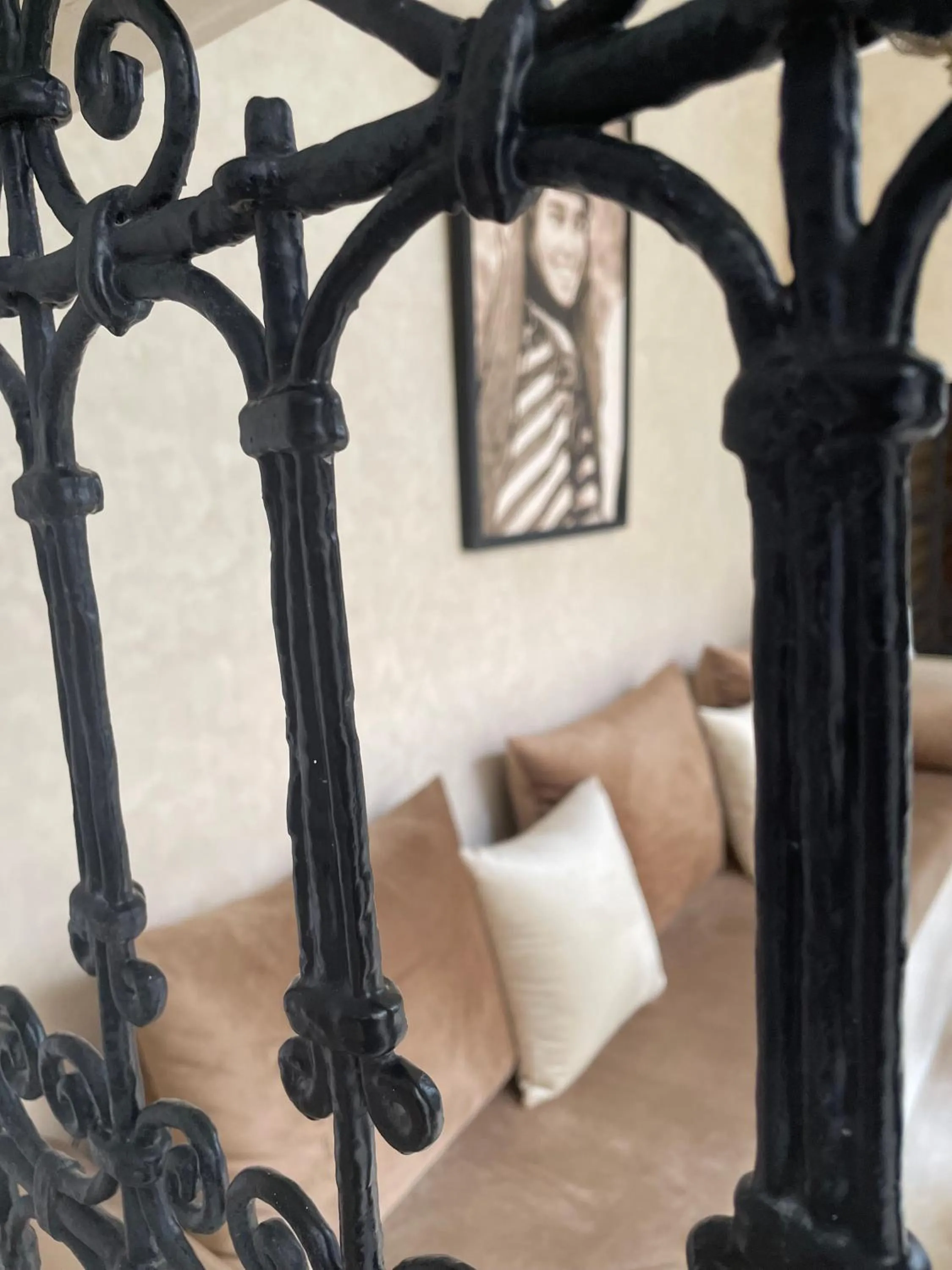 Decorative detail, Bed in Riad RIM