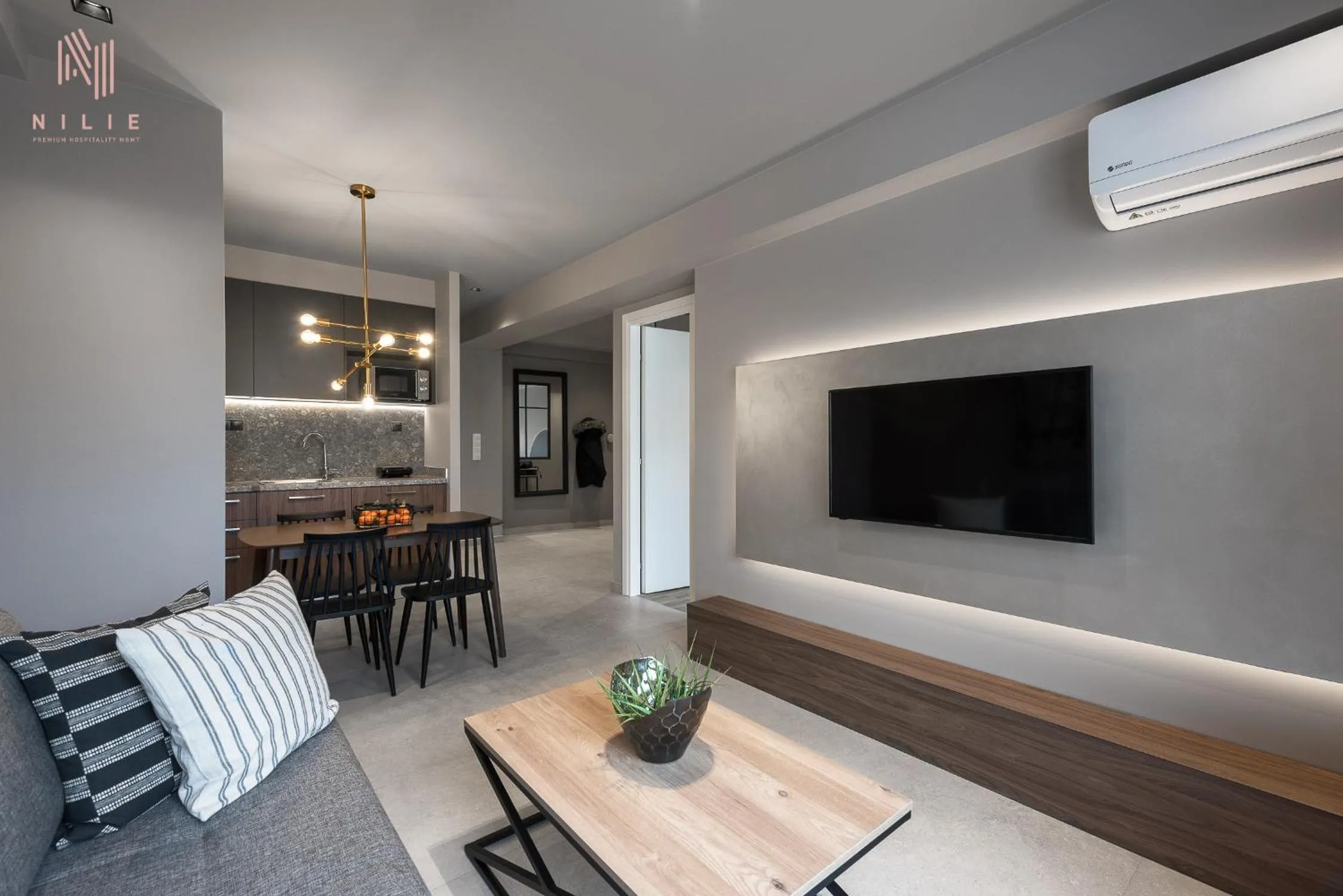 TV and multimedia in Big Apple, Nilie Hospitality MGMT