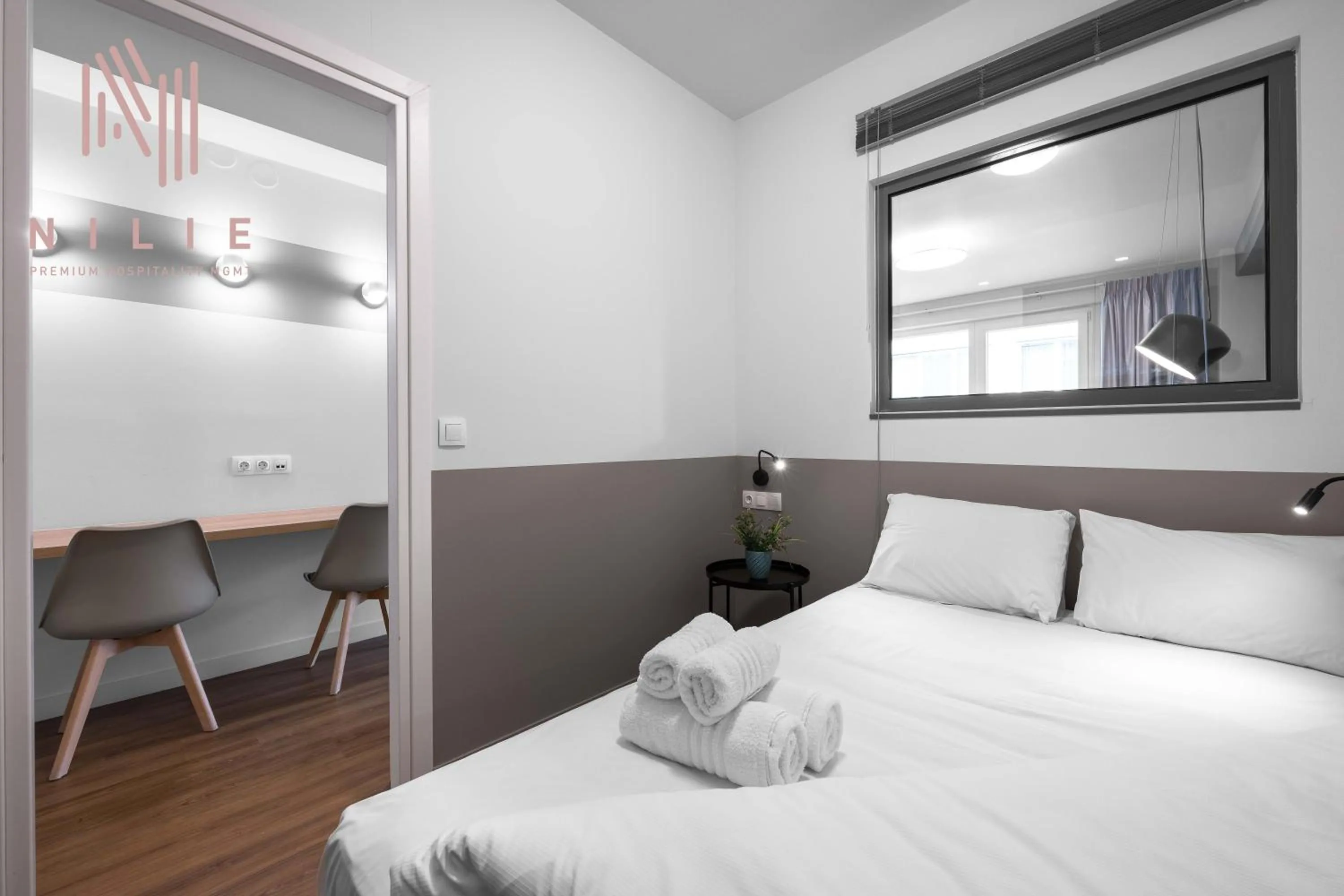 Bed in Big Apple, Nilie Hospitality MGMT