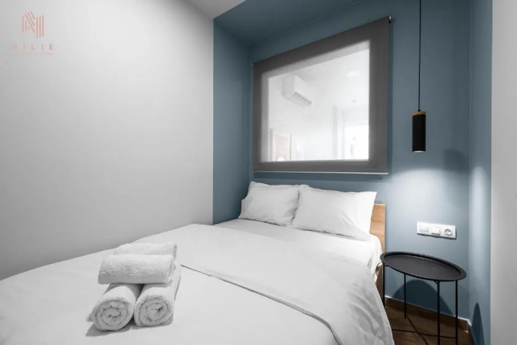 Bedroom, Bed in Big Apple, Nilie Hospitality MGMT