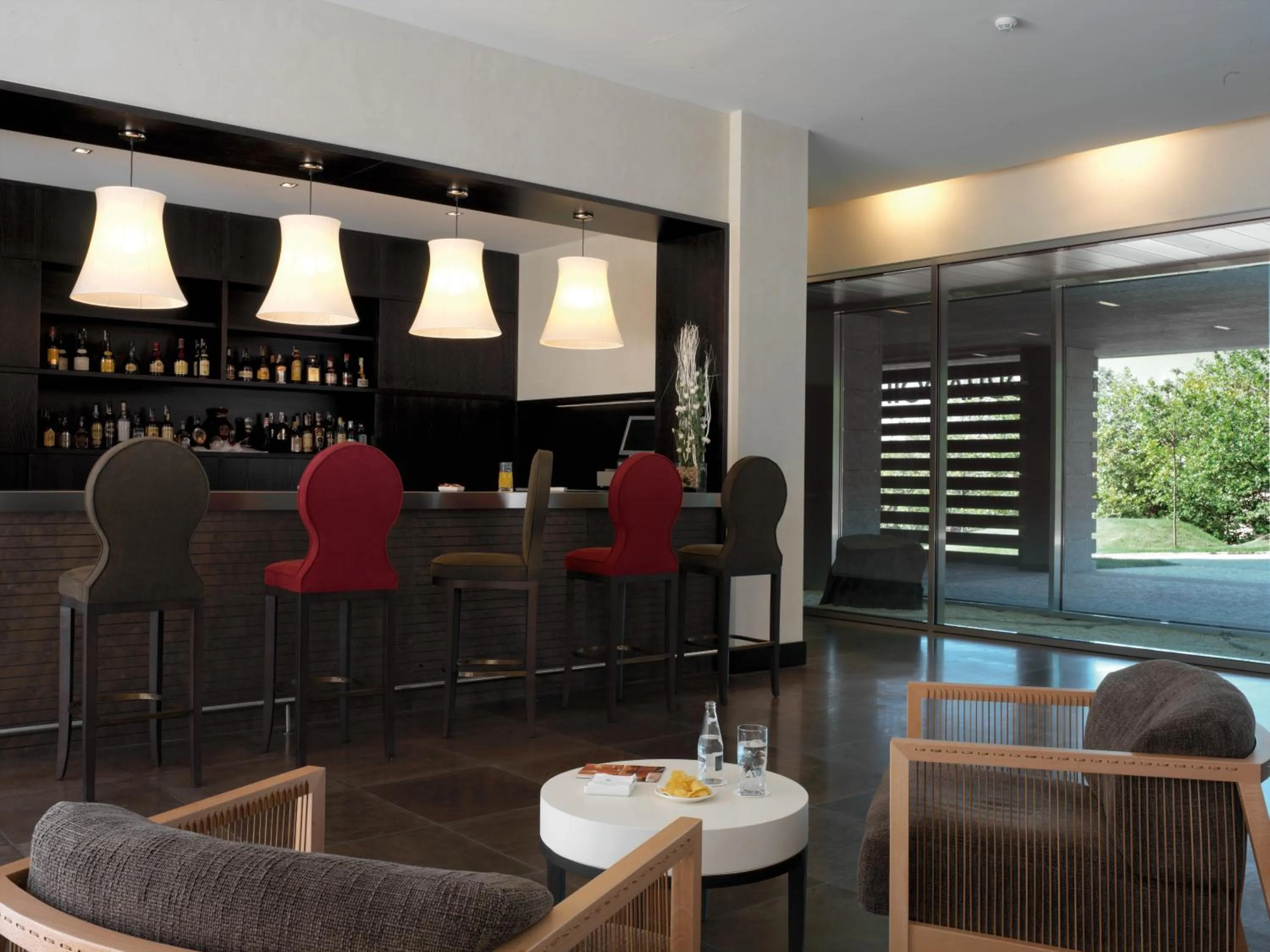 Lounge or bar in NH Collection Santiago de Compostela