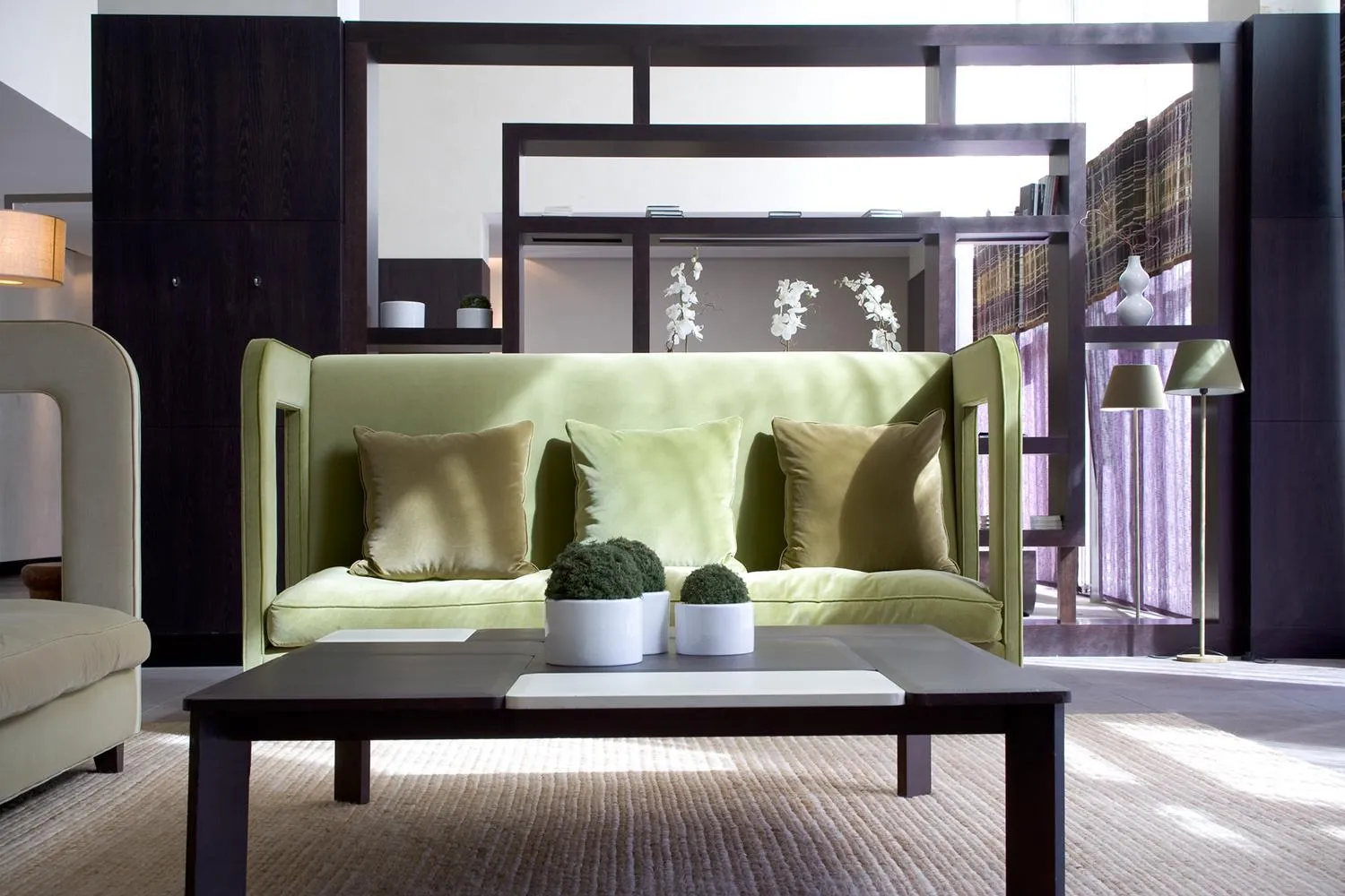 Communal lounge/ TV room in NH Collection Santiago de Compostela