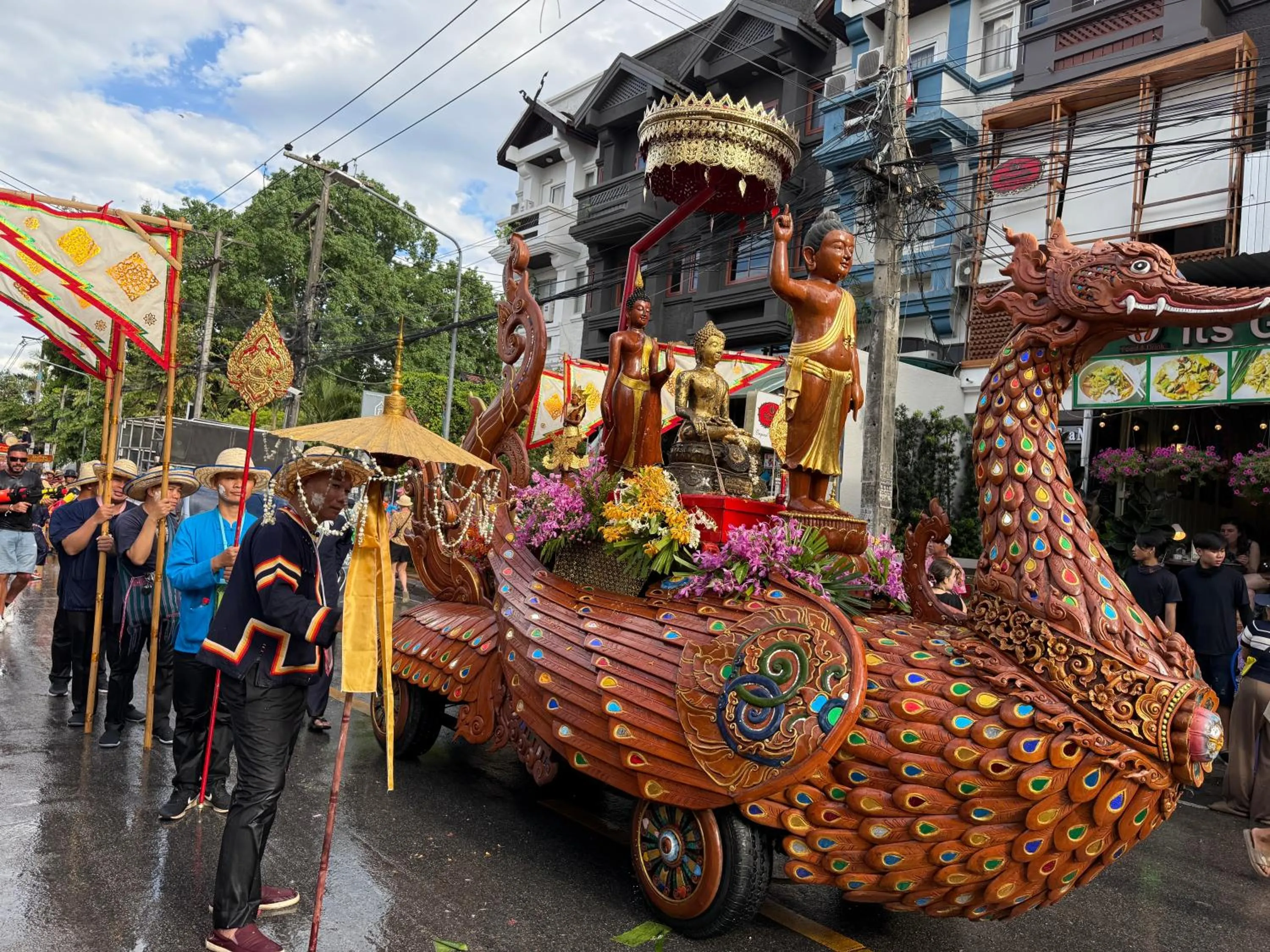 Day in Laph Kham House