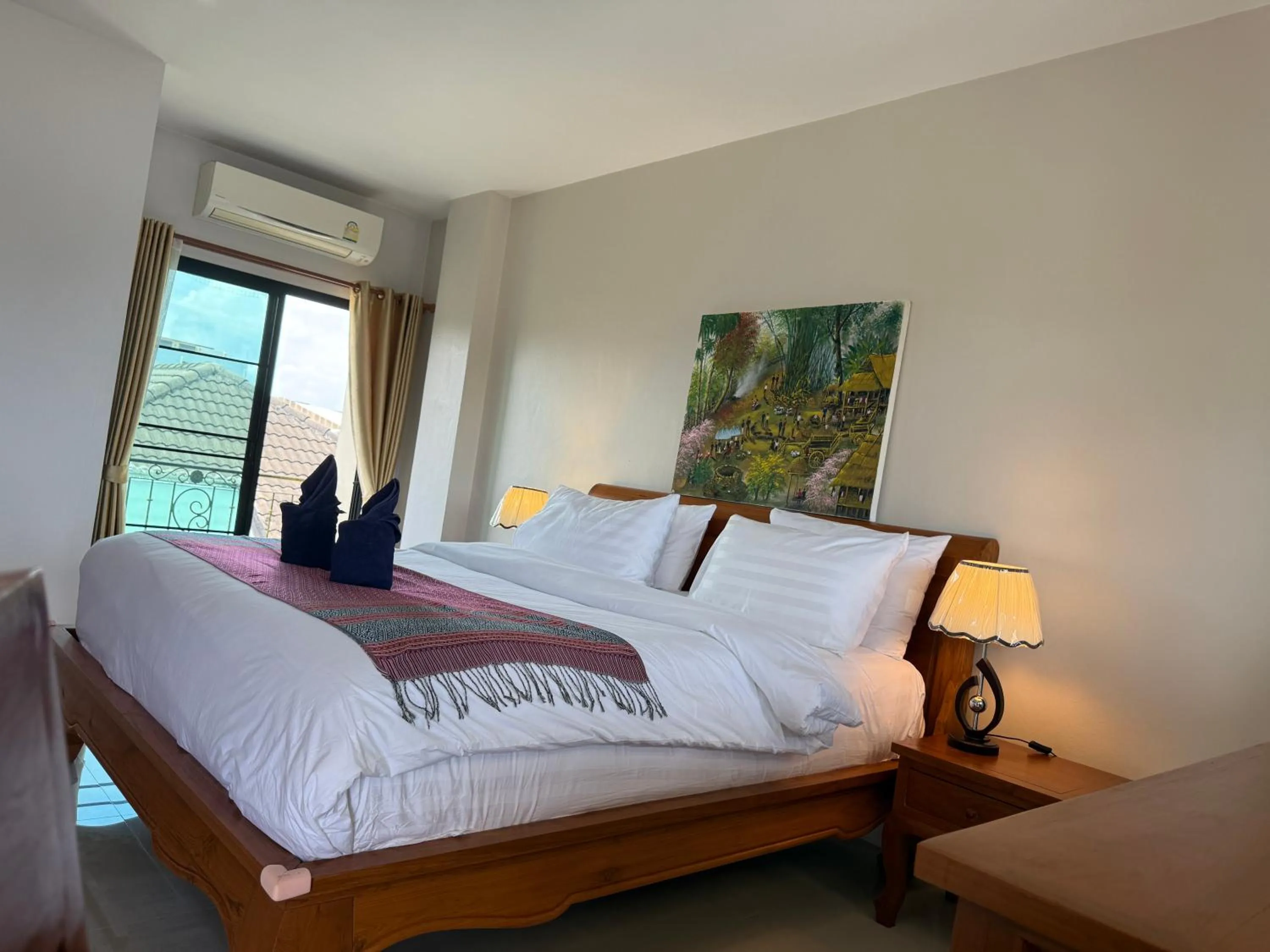 Bedroom, Bed in Laph Kham House