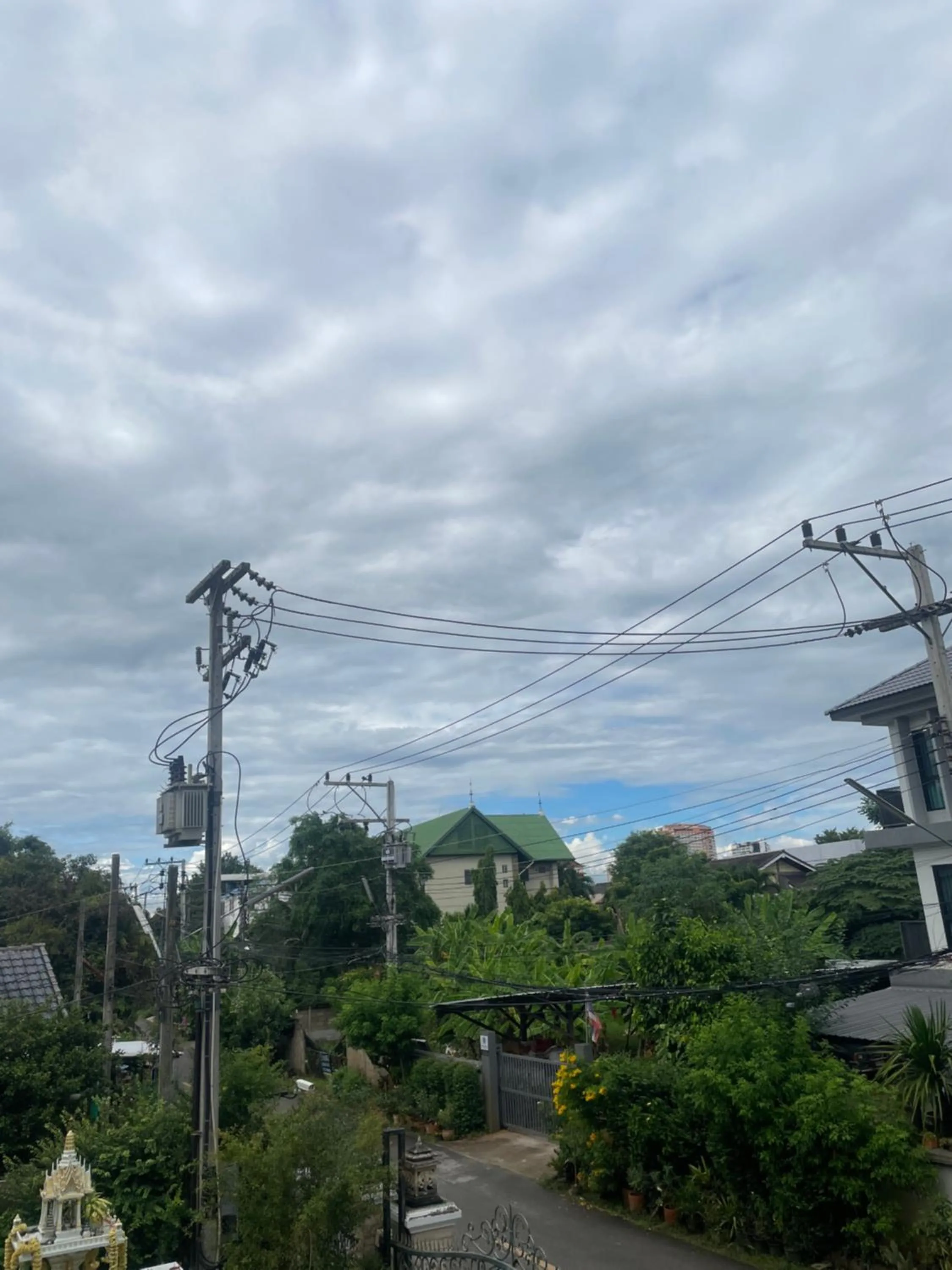 Day in Laph Kham House