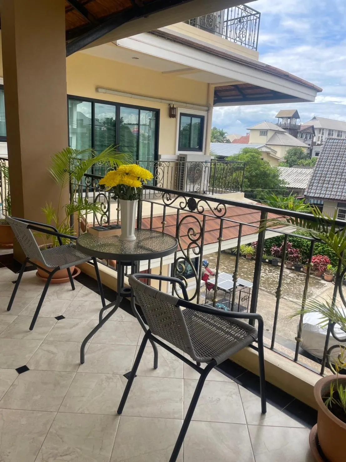 Balcony/Terrace in Laph Kham House