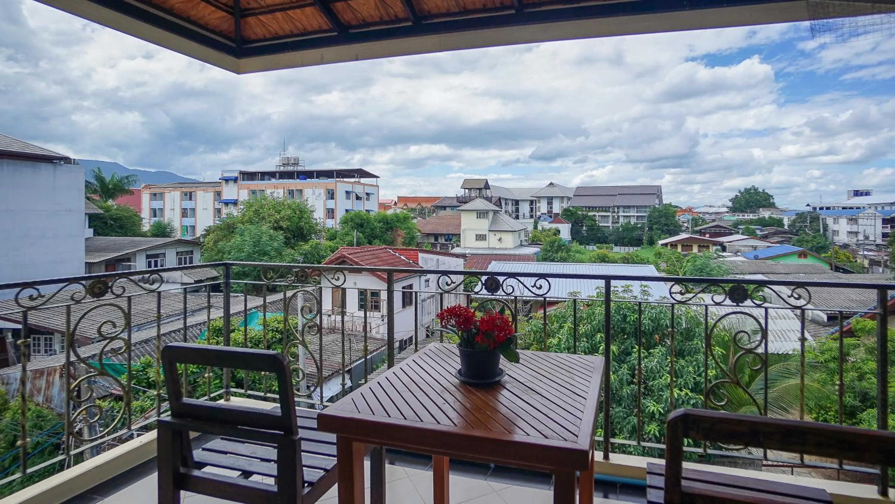 Balcony/Terrace in Laph Kham House