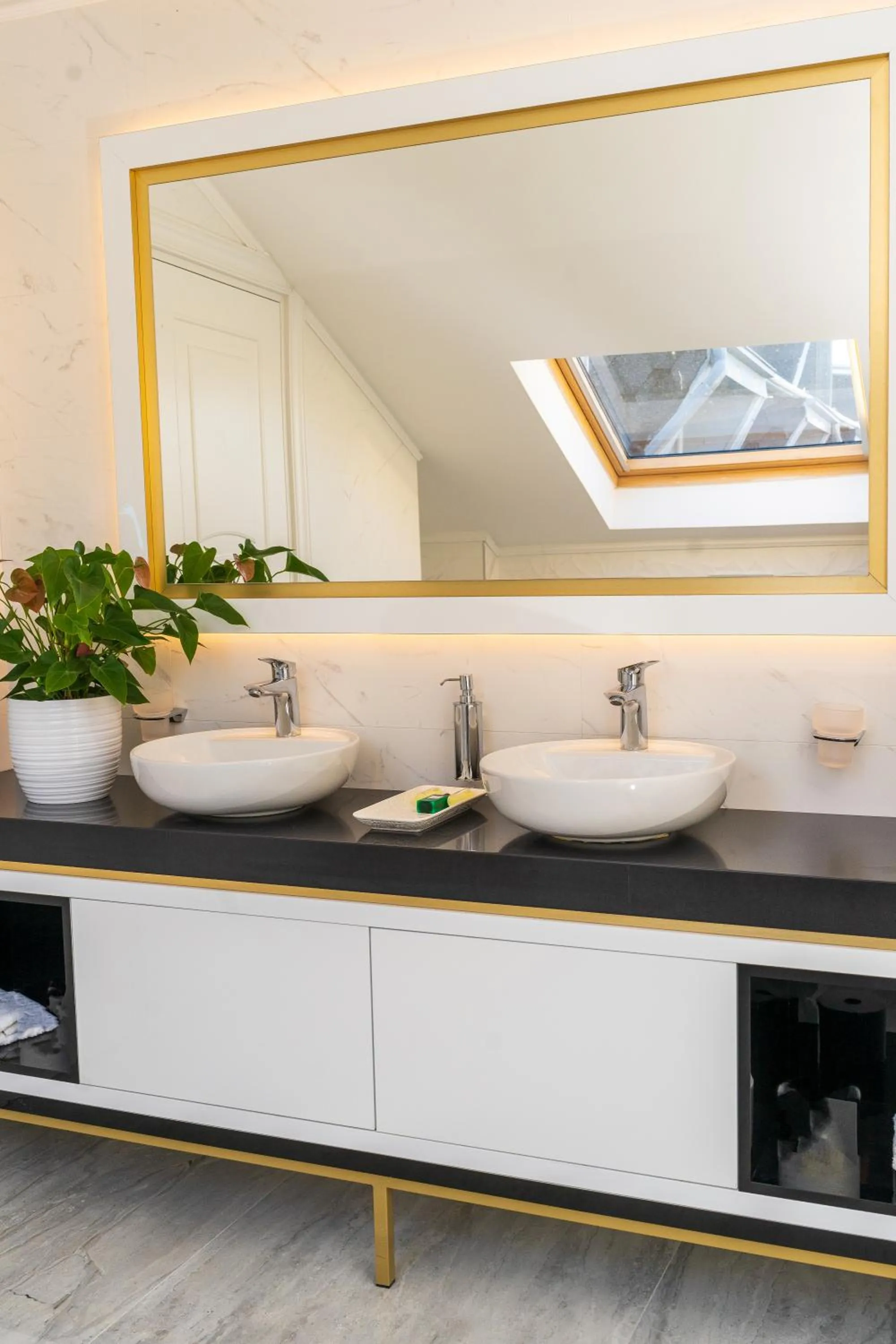 Bathroom in Queen Palace