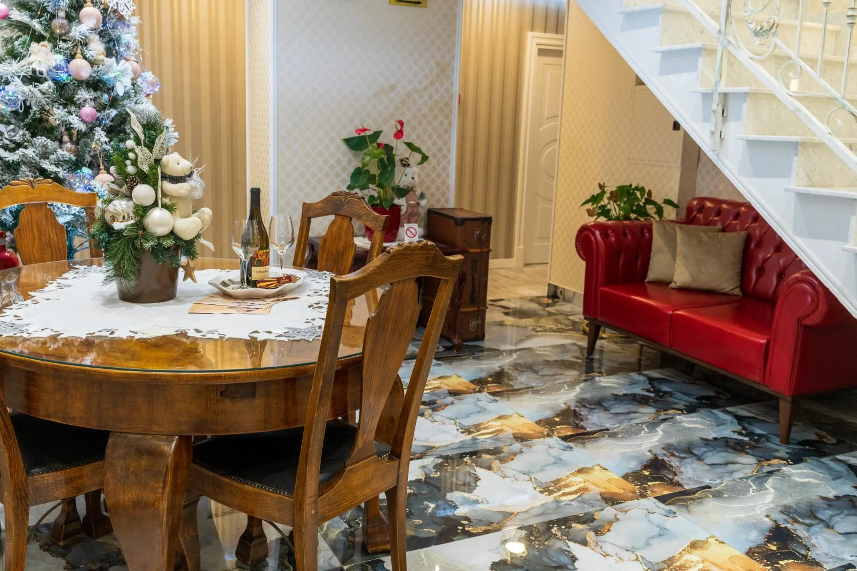 Lobby or reception in Queen Palace