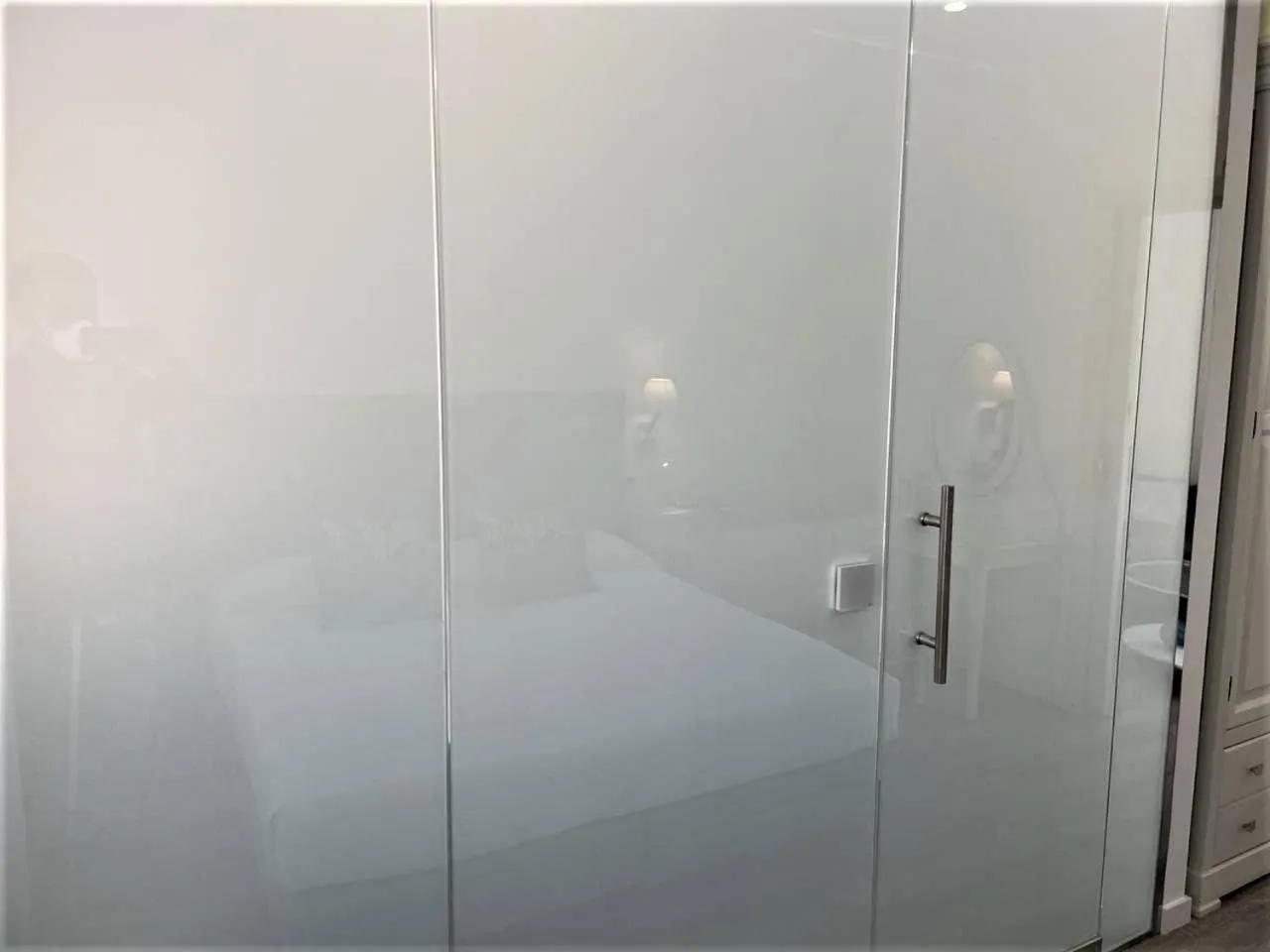 Bathroom, Bed in Hotel Malaga Picasso