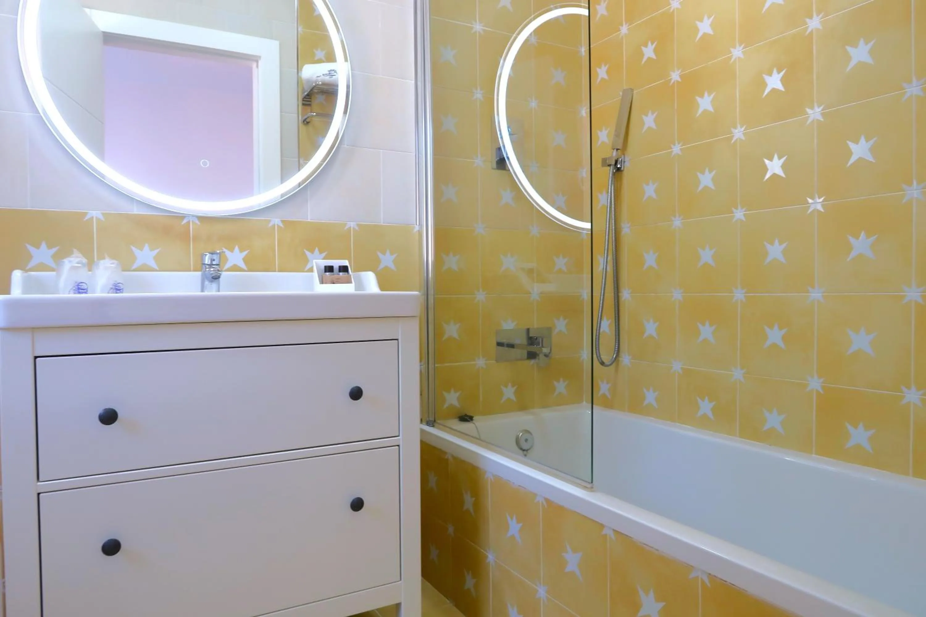 Bathroom in Hotel Malaga Picasso