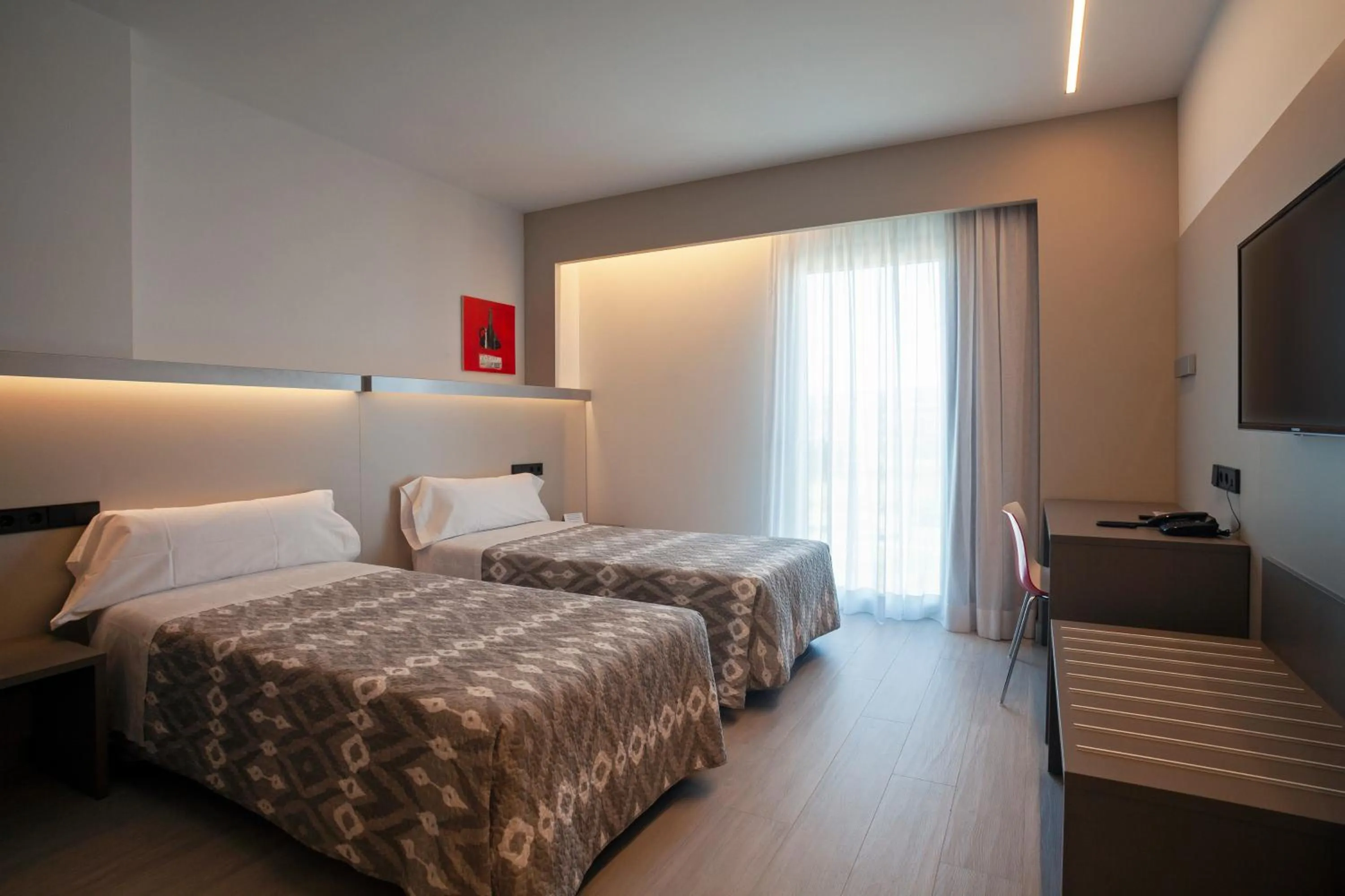 Photo of the whole room, Bed in Tramuntana