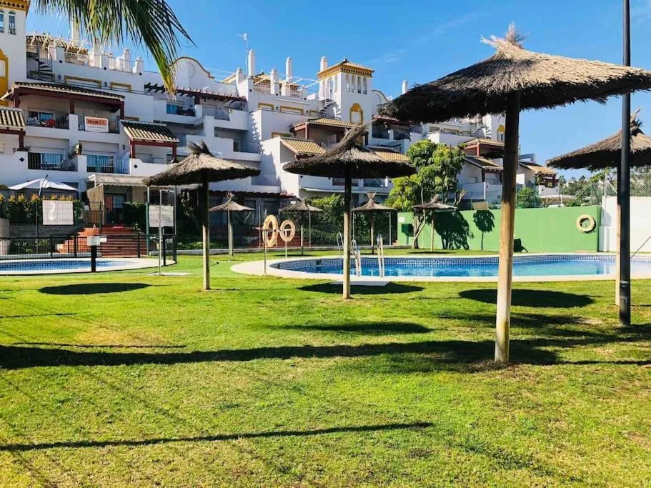 Swimming pool in Sanlúcar Playa de las Piletas