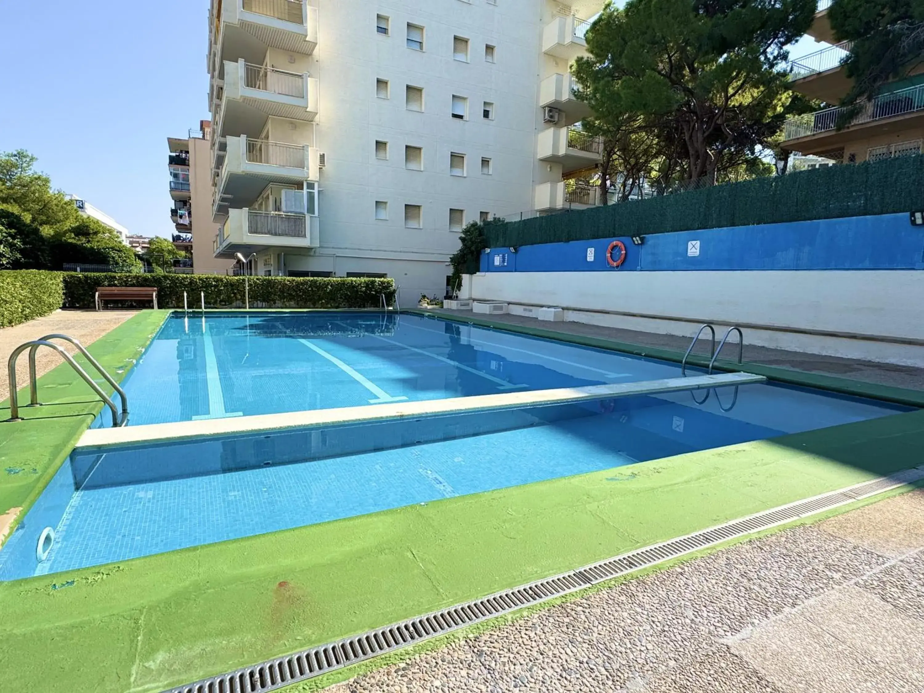 Apartsalou Penedes Apartsalou Penedes
