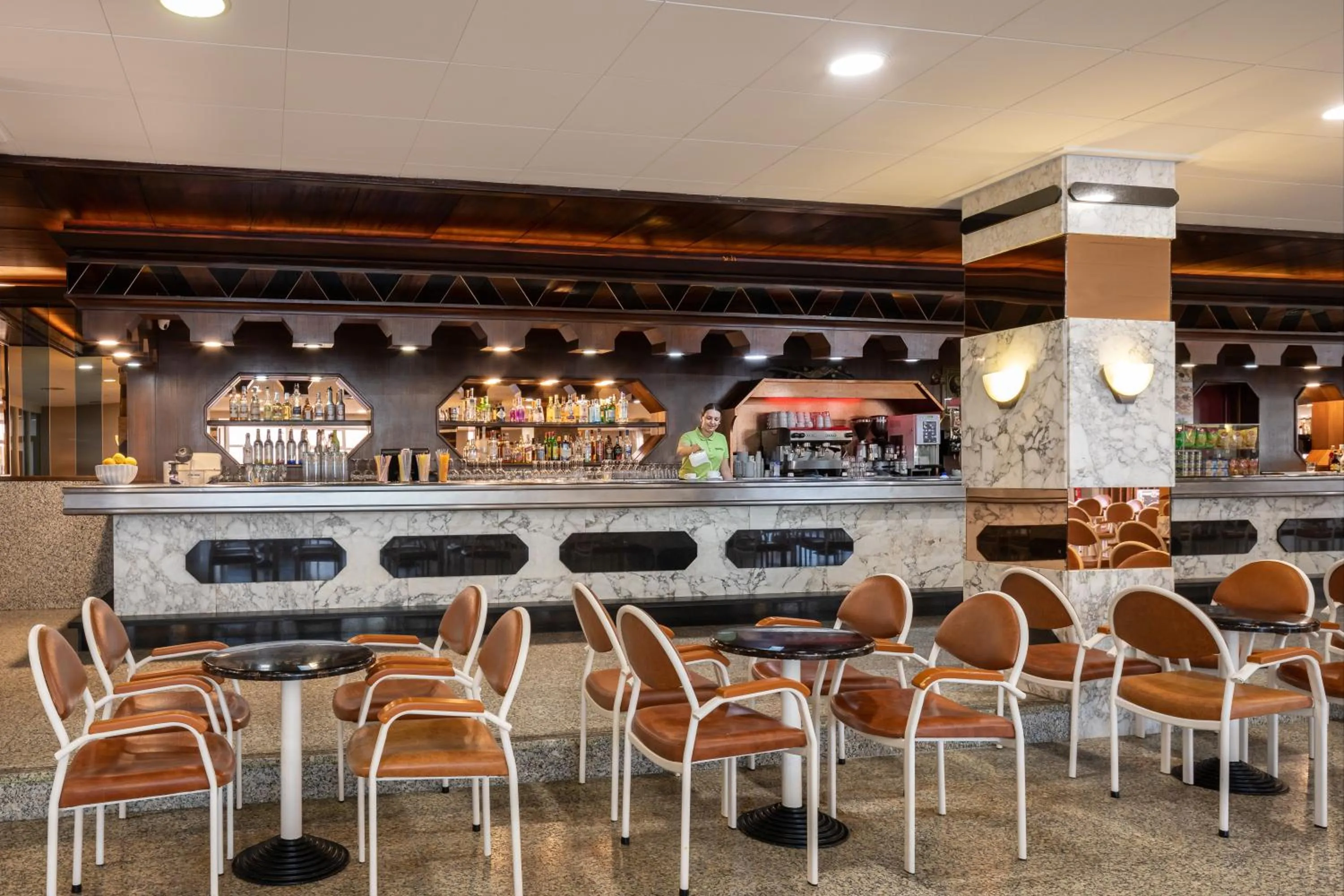 Lounge or bar in htop Olympic #htopEnjoy