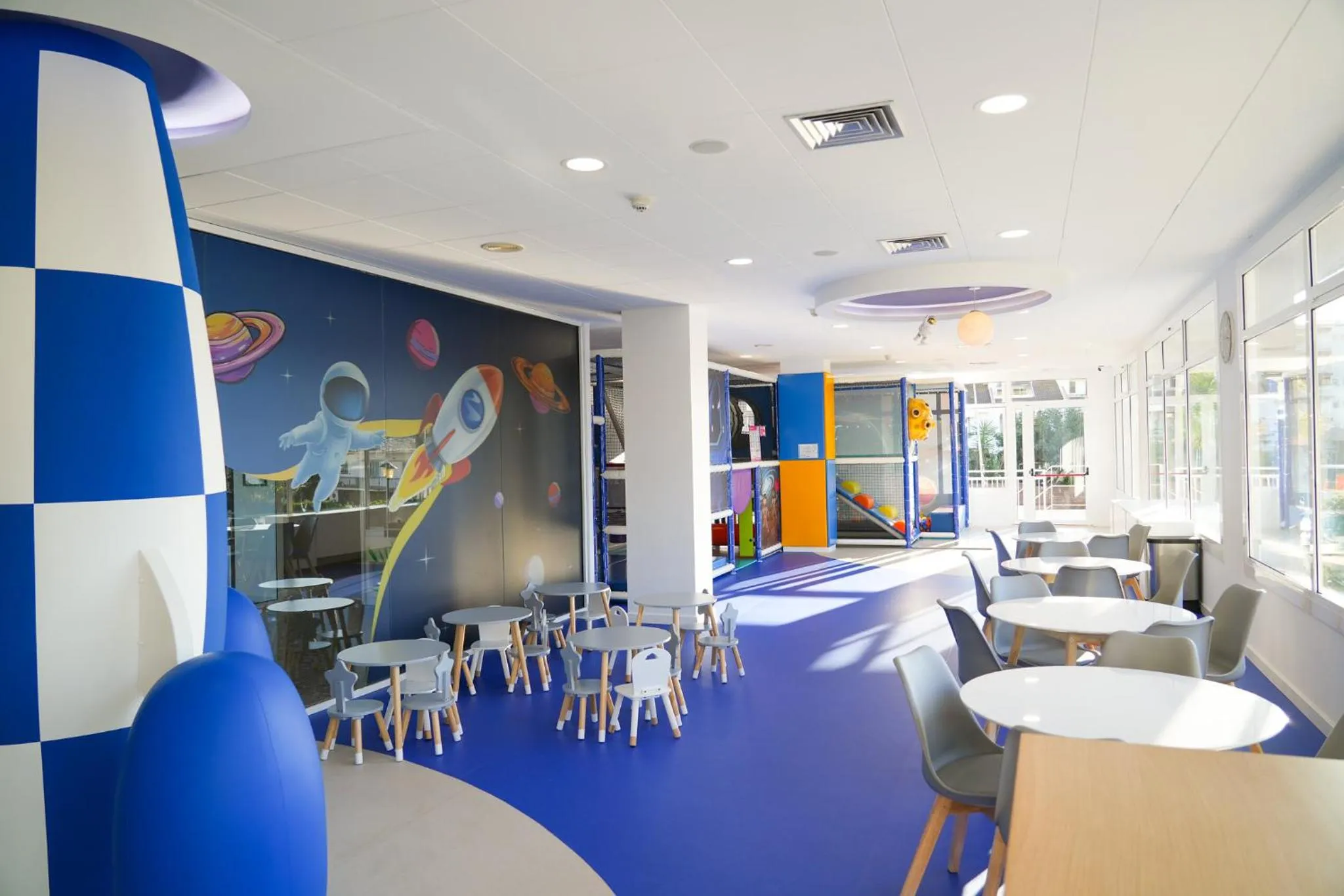 Kids's club in htop Olympic #htopEnjoy