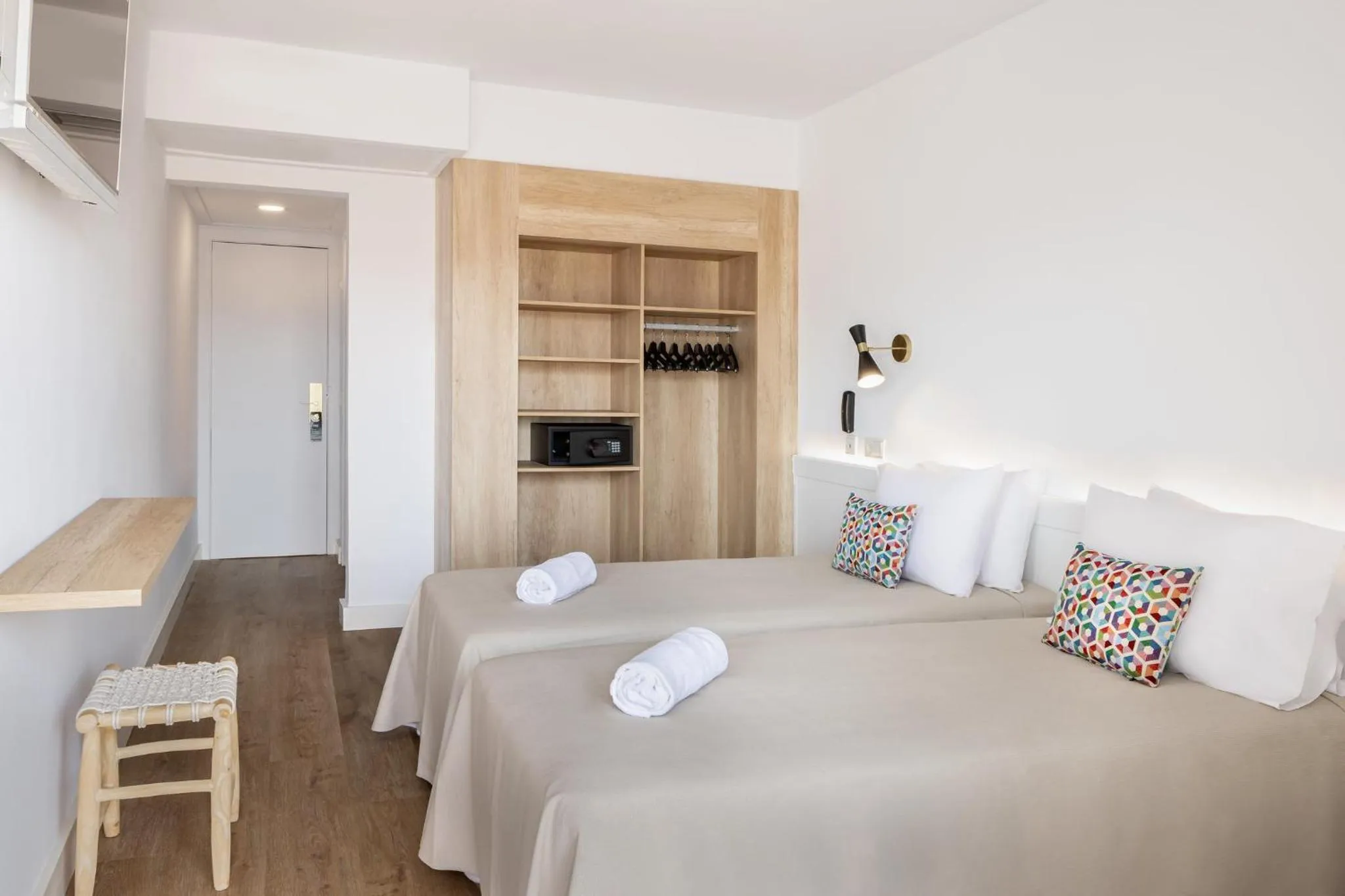 Bed in htop Royal Beach