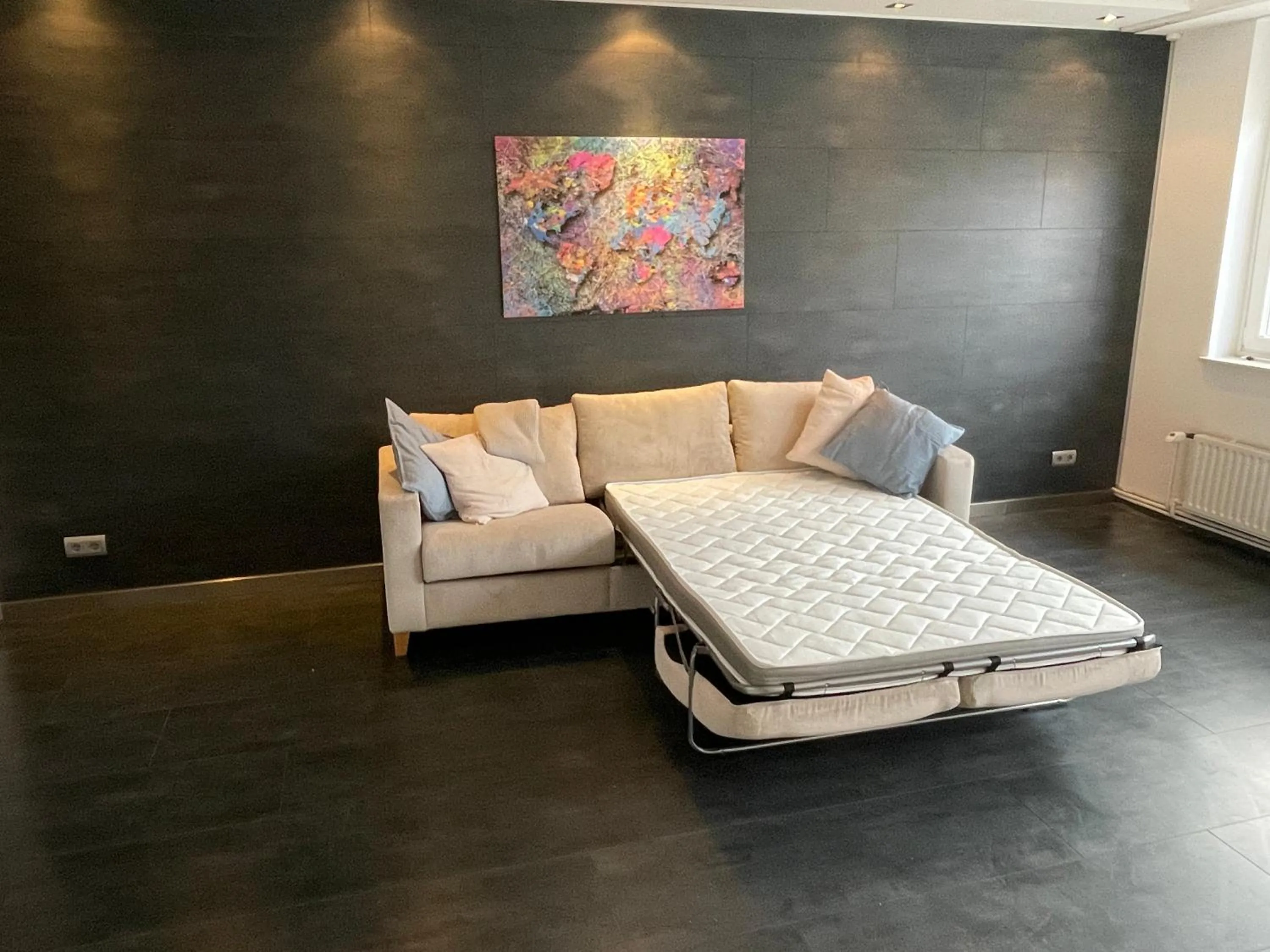 Bed in TruRetreats Design Loft für 8 Personen I Riesige Küche I eCharger I 65z SmartTV I 150qm