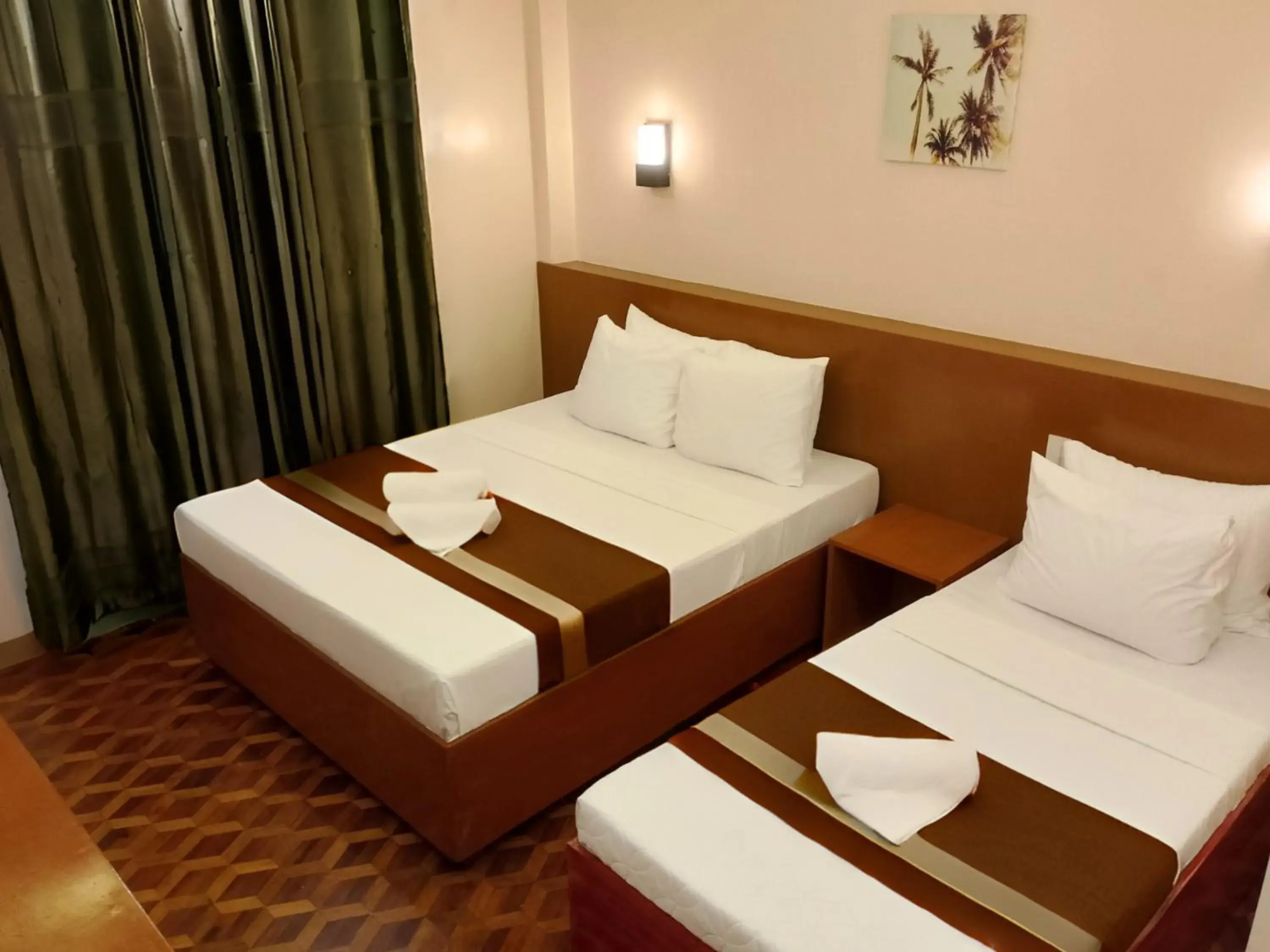 Superior Triple Room in Dy Heritage Suites Superior Triple Room in Dy Heritage Suites